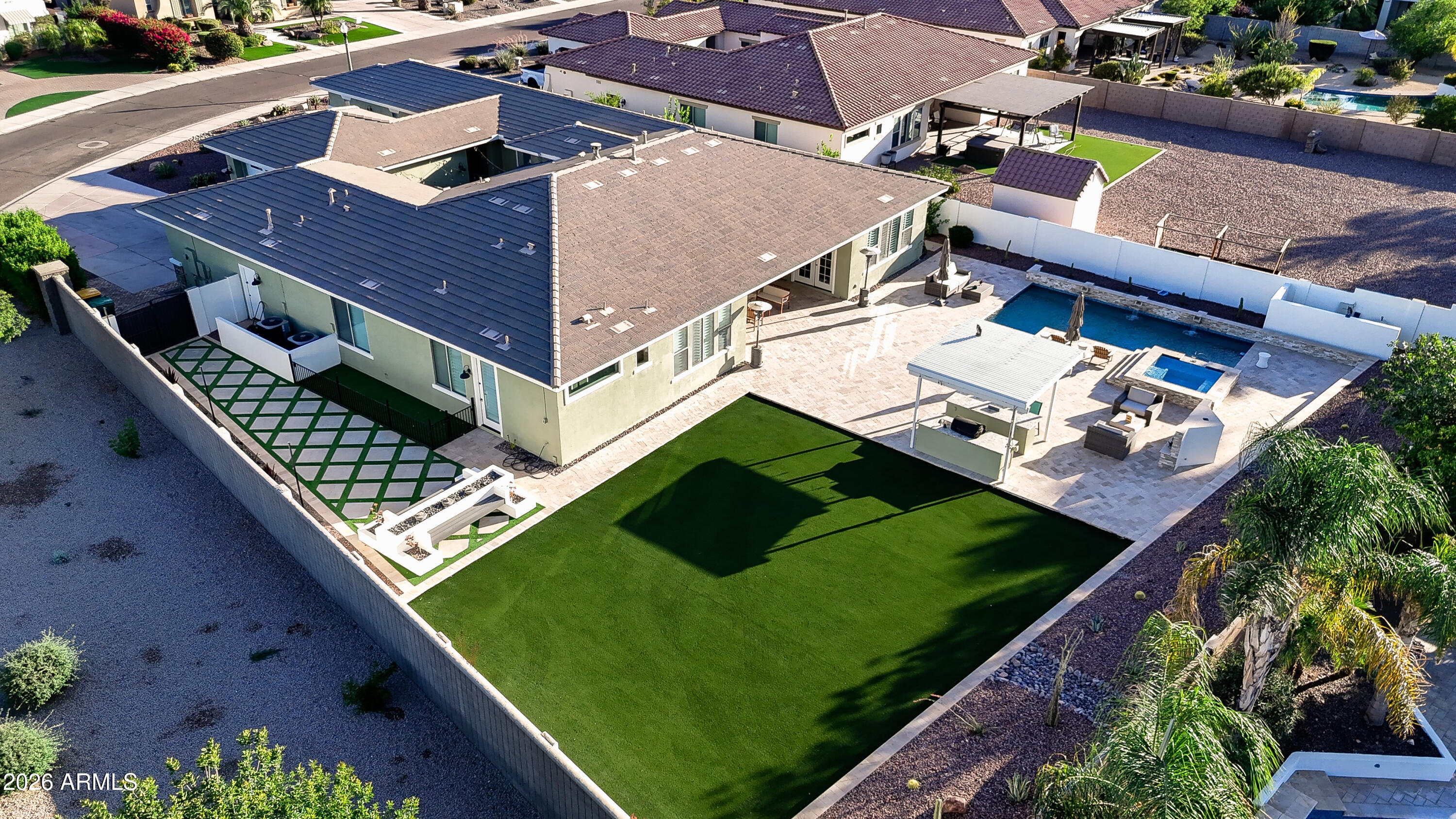 14542 W MOUNTAIN VIEW Drive