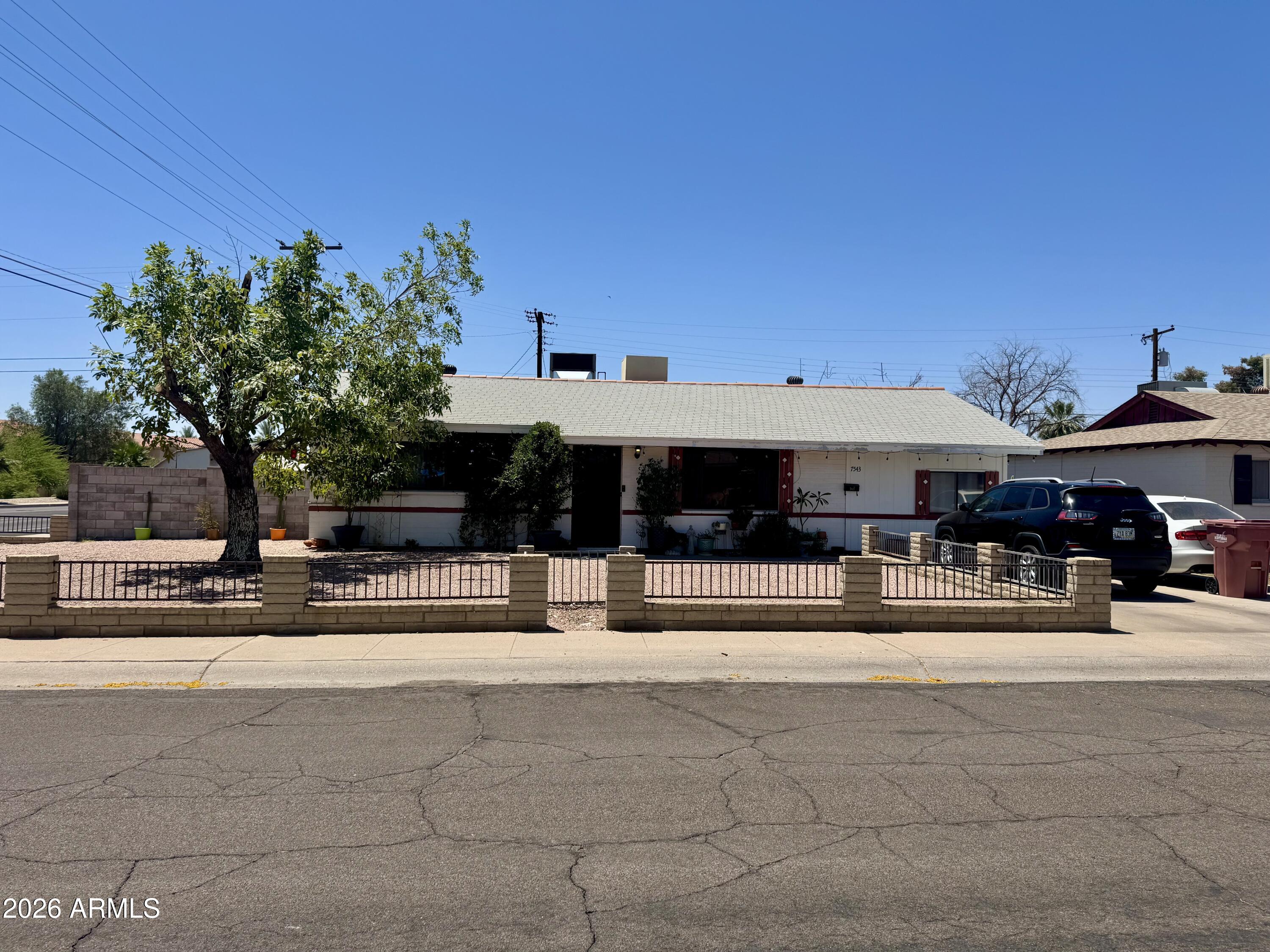 7543 E PAPAGO Drive