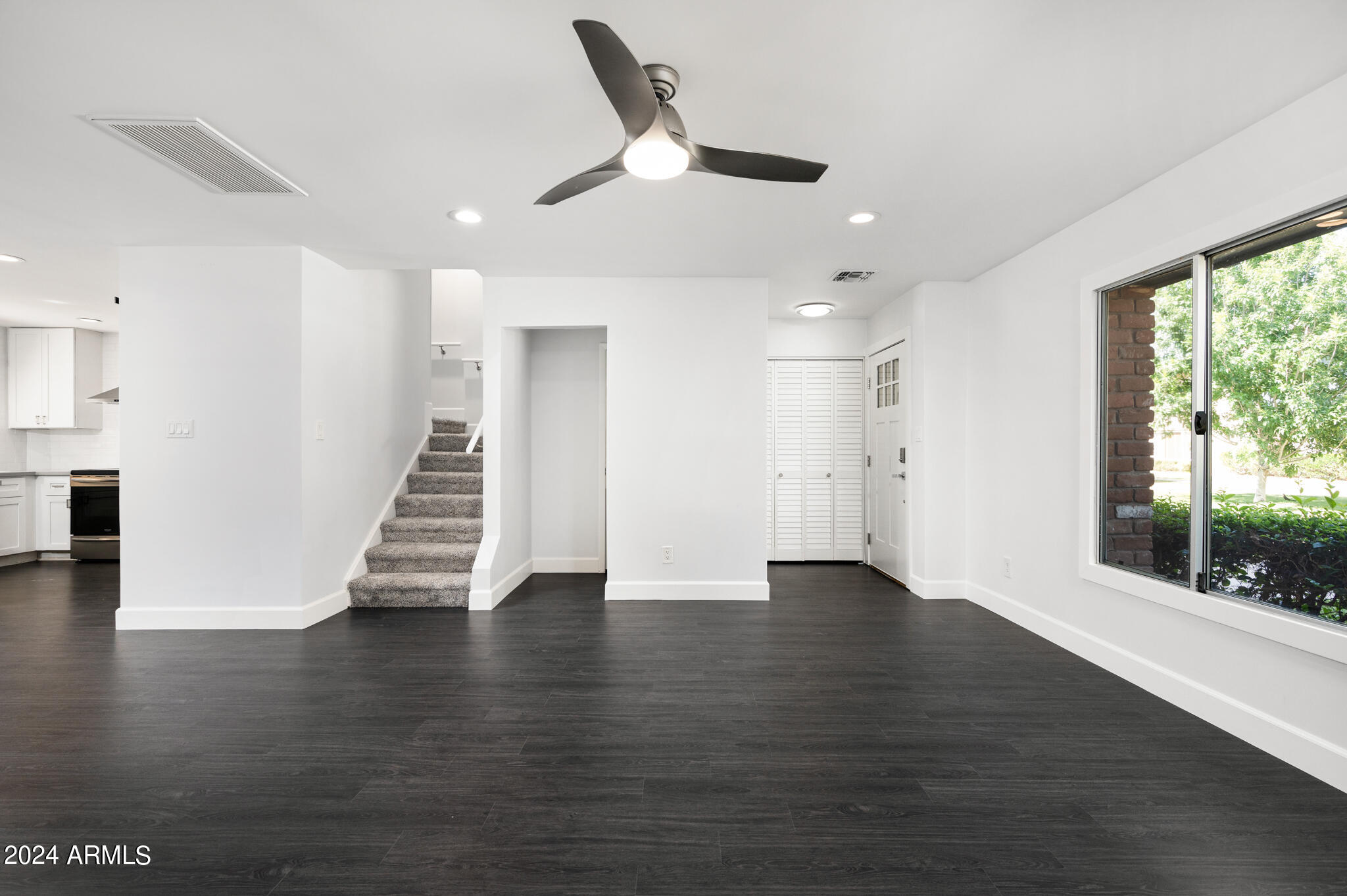 6063 N GRANITE REEF Road