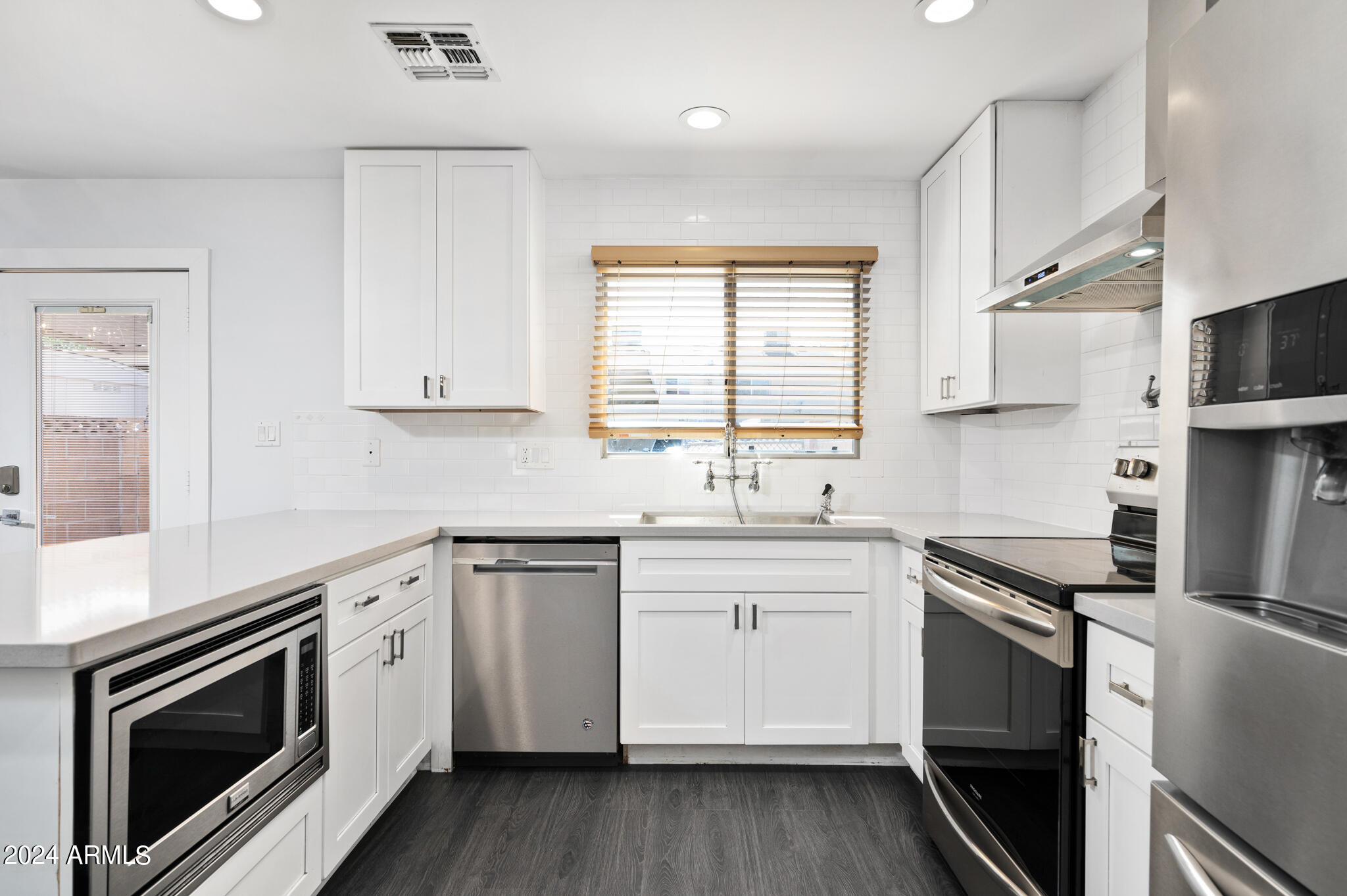 6063 N GRANITE REEF Road