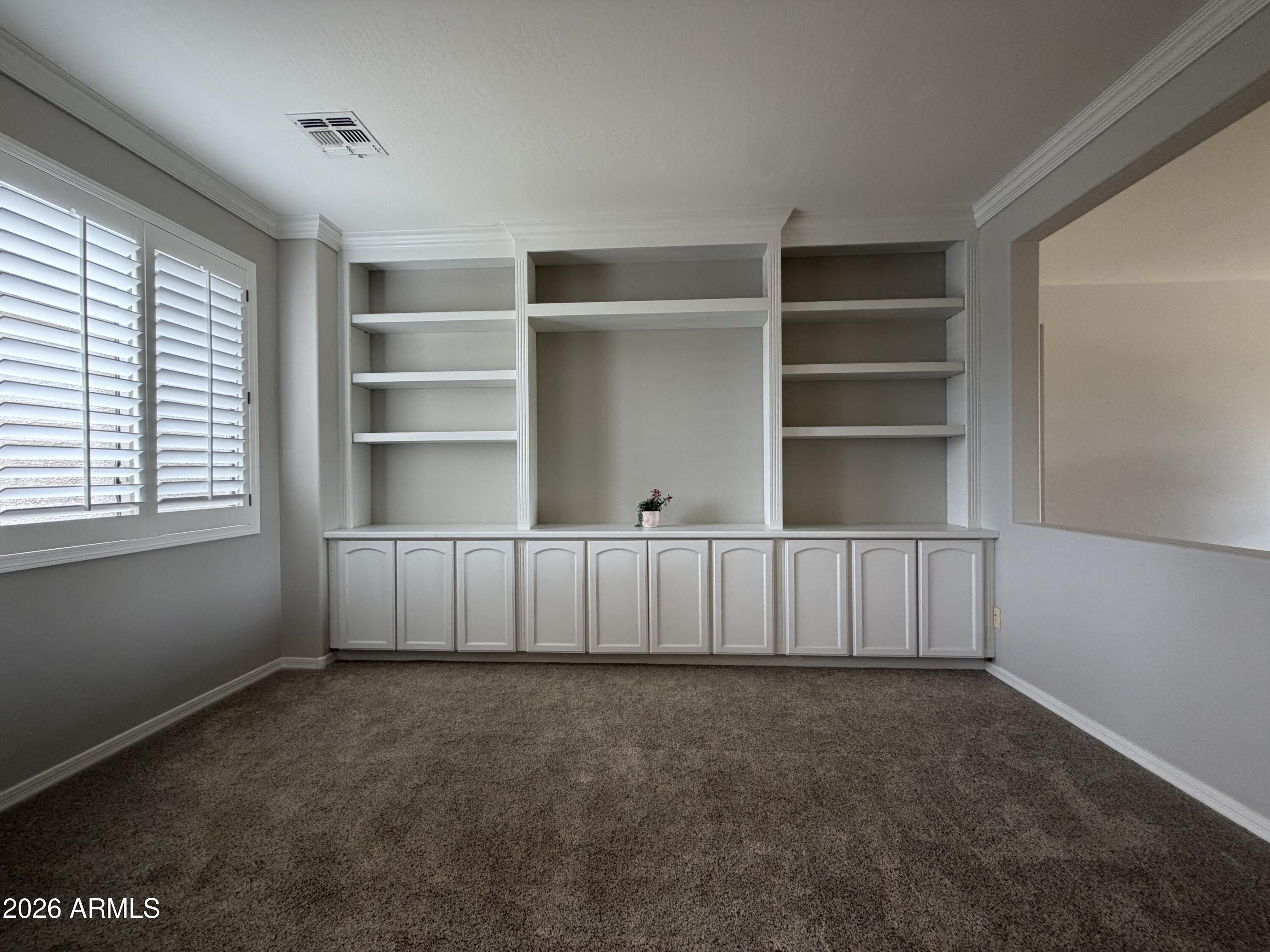 2902 W HALEY Drive
