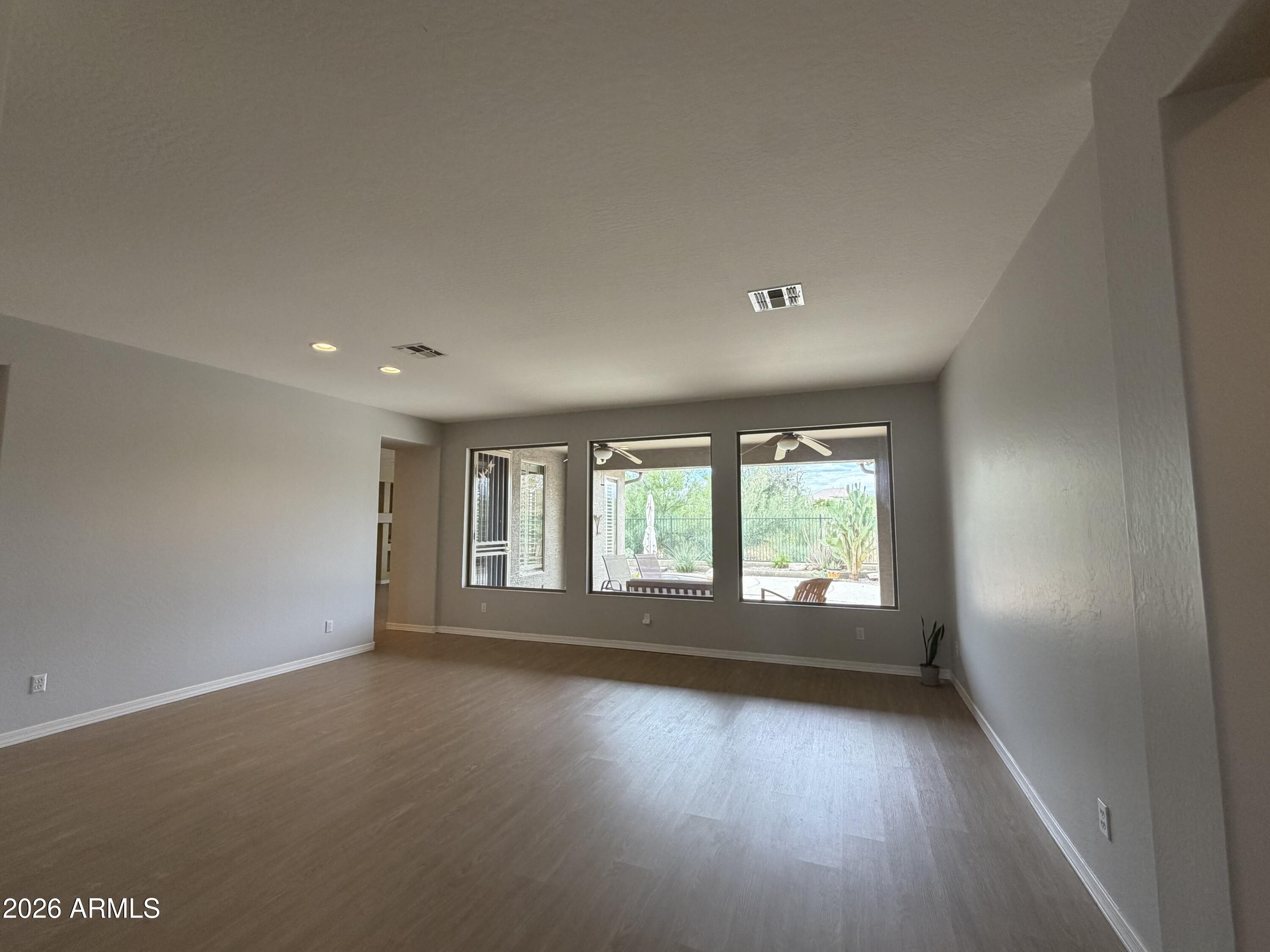 2902 W HALEY Drive