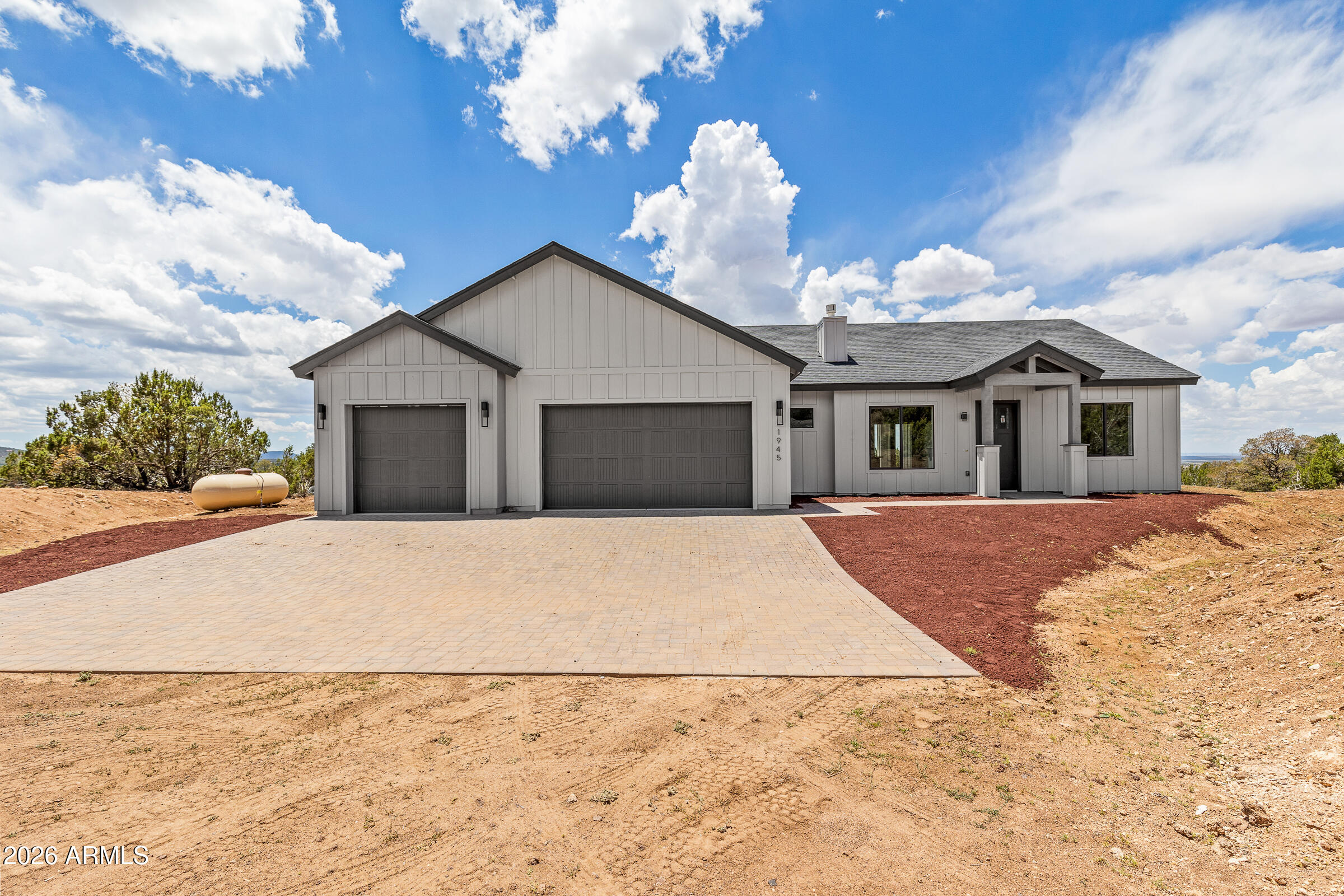 1945 BELLAVISTA Loop