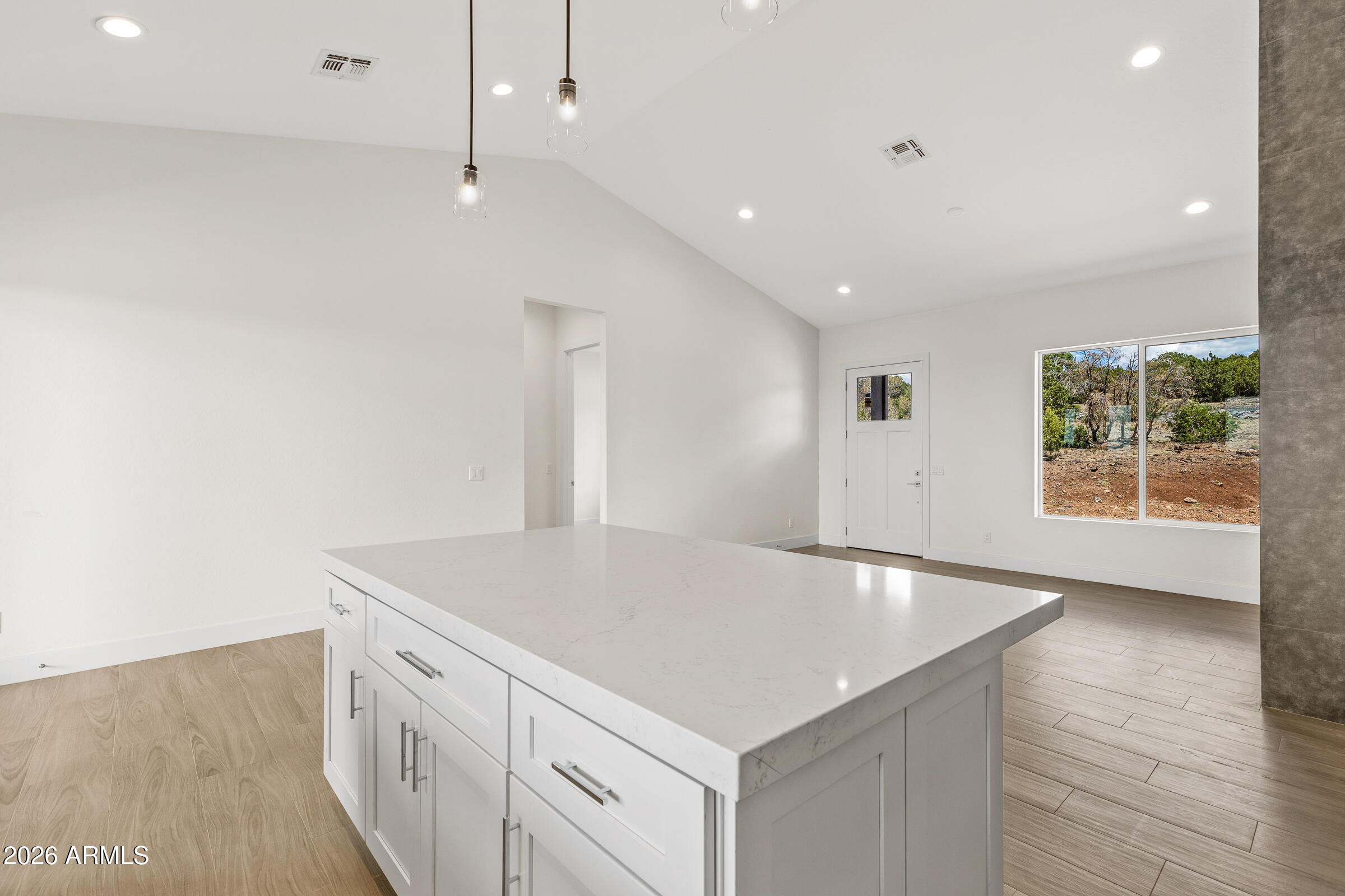 1945 BELLAVISTA Loop