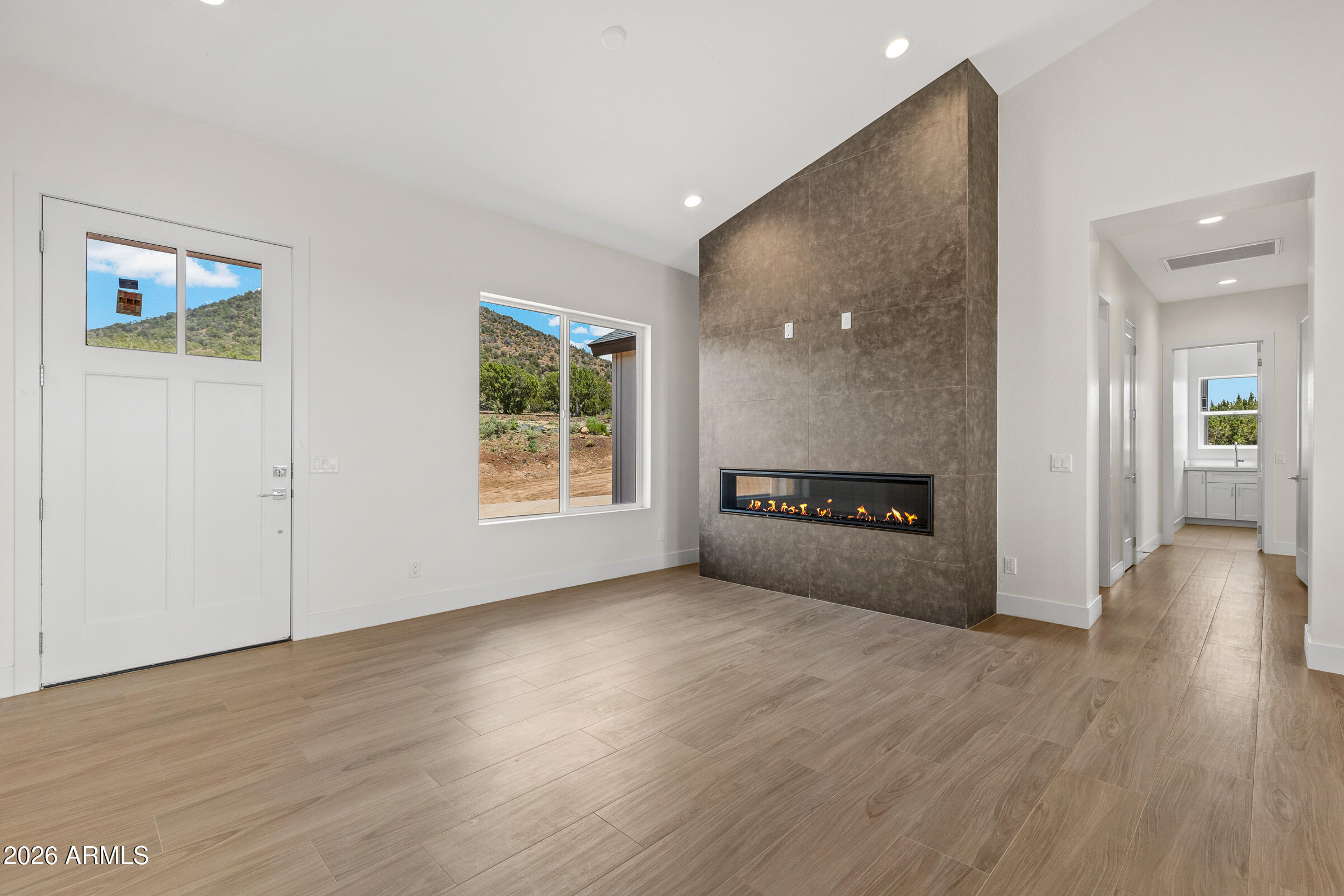 1945 BELLAVISTA Loop