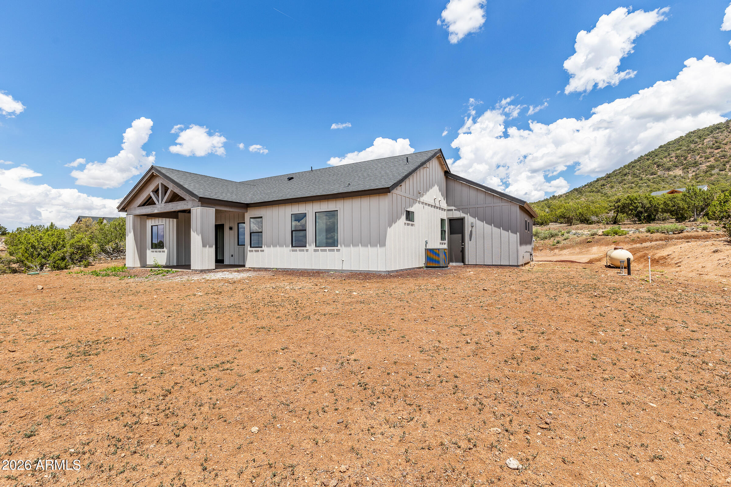1945 BELLAVISTA Loop