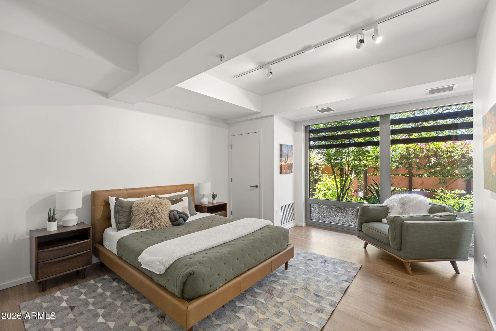 7127 E RANCHO VISTA Drive 1006