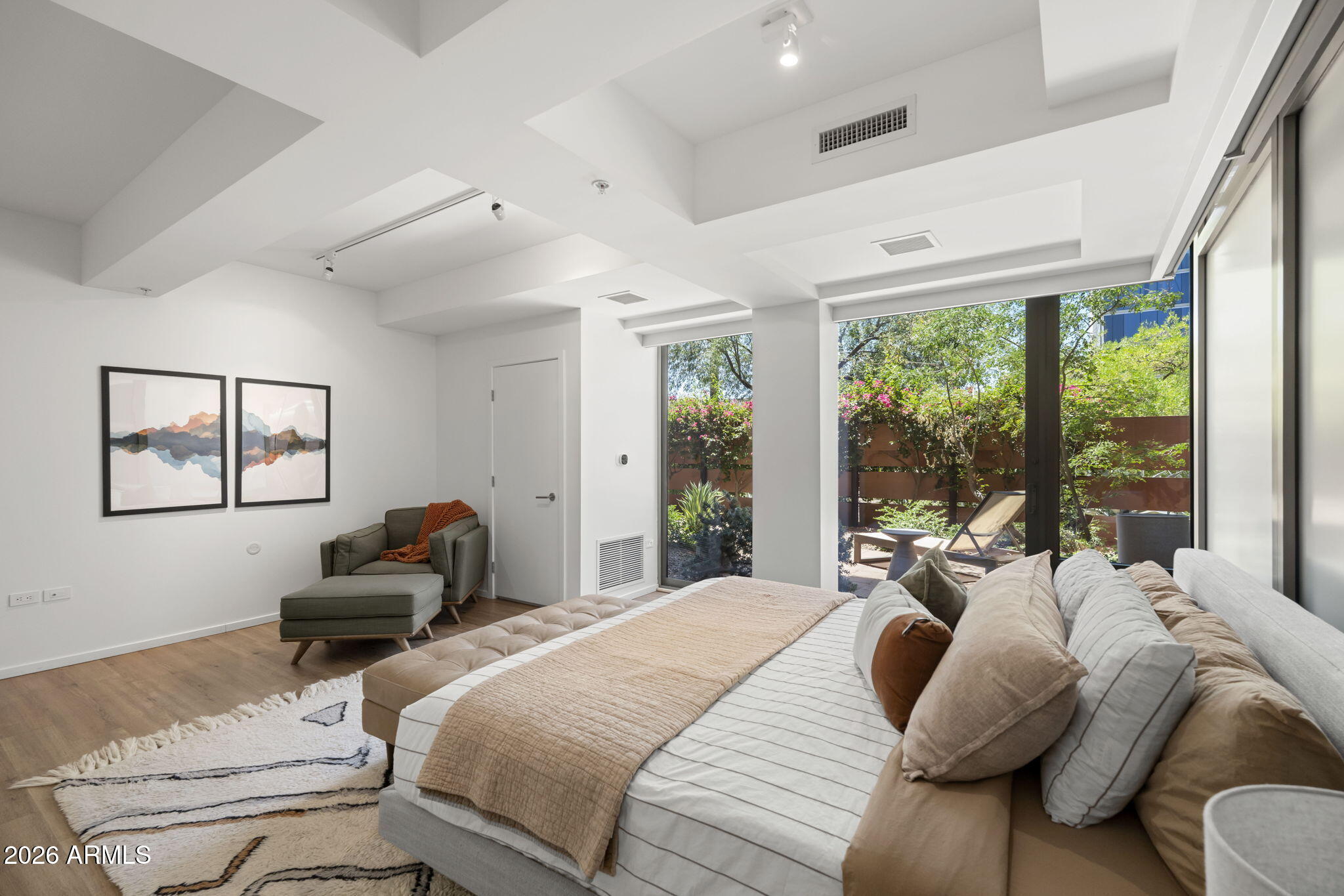 7127 E RANCHO VISTA Drive 1006