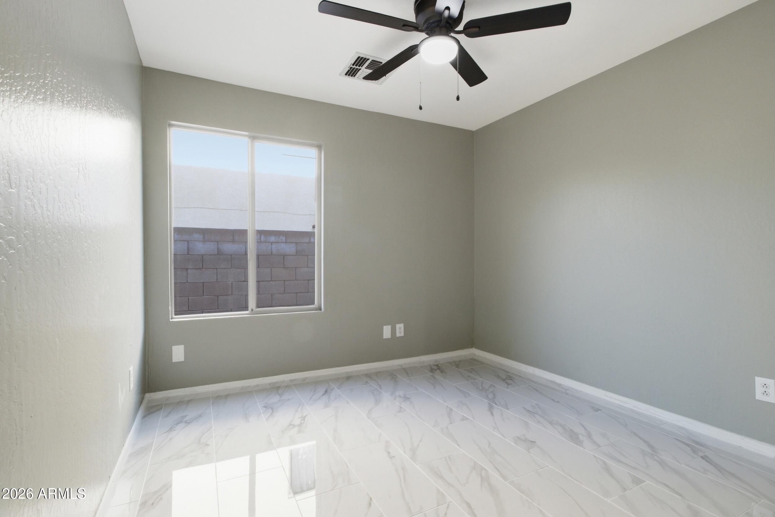 2922 W DUNBAR Drive