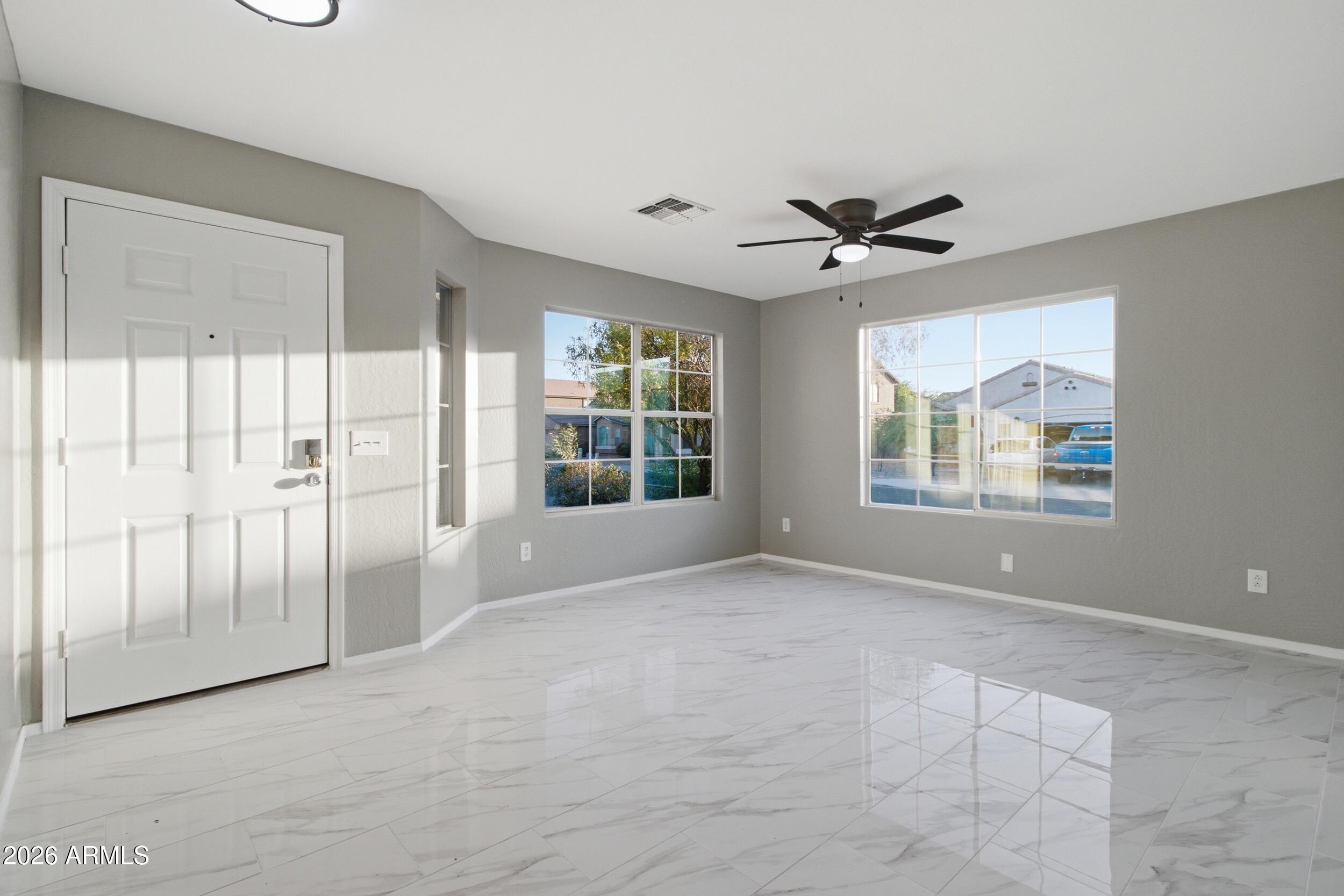 2922 W DUNBAR Drive