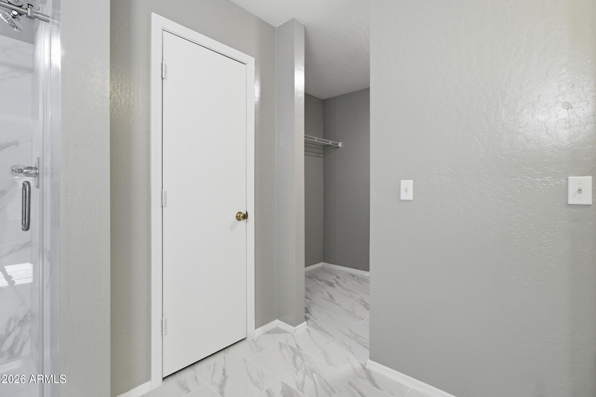 2922 W DUNBAR Drive