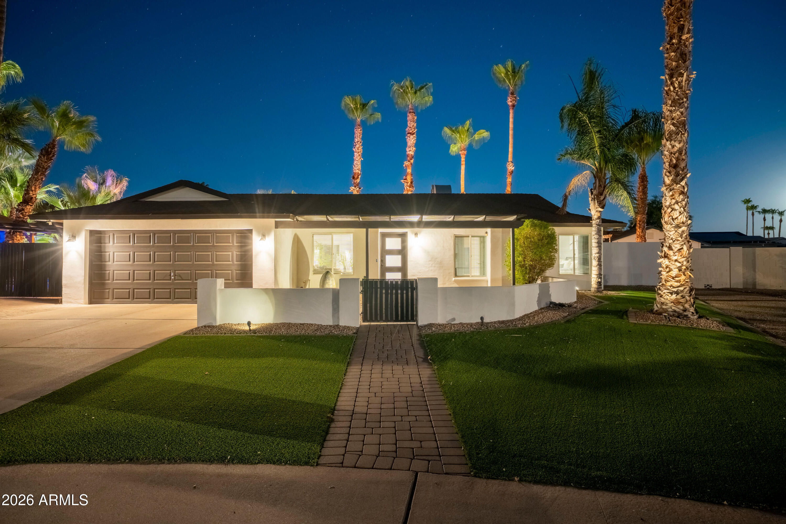 5310 E BLANCHE Drive