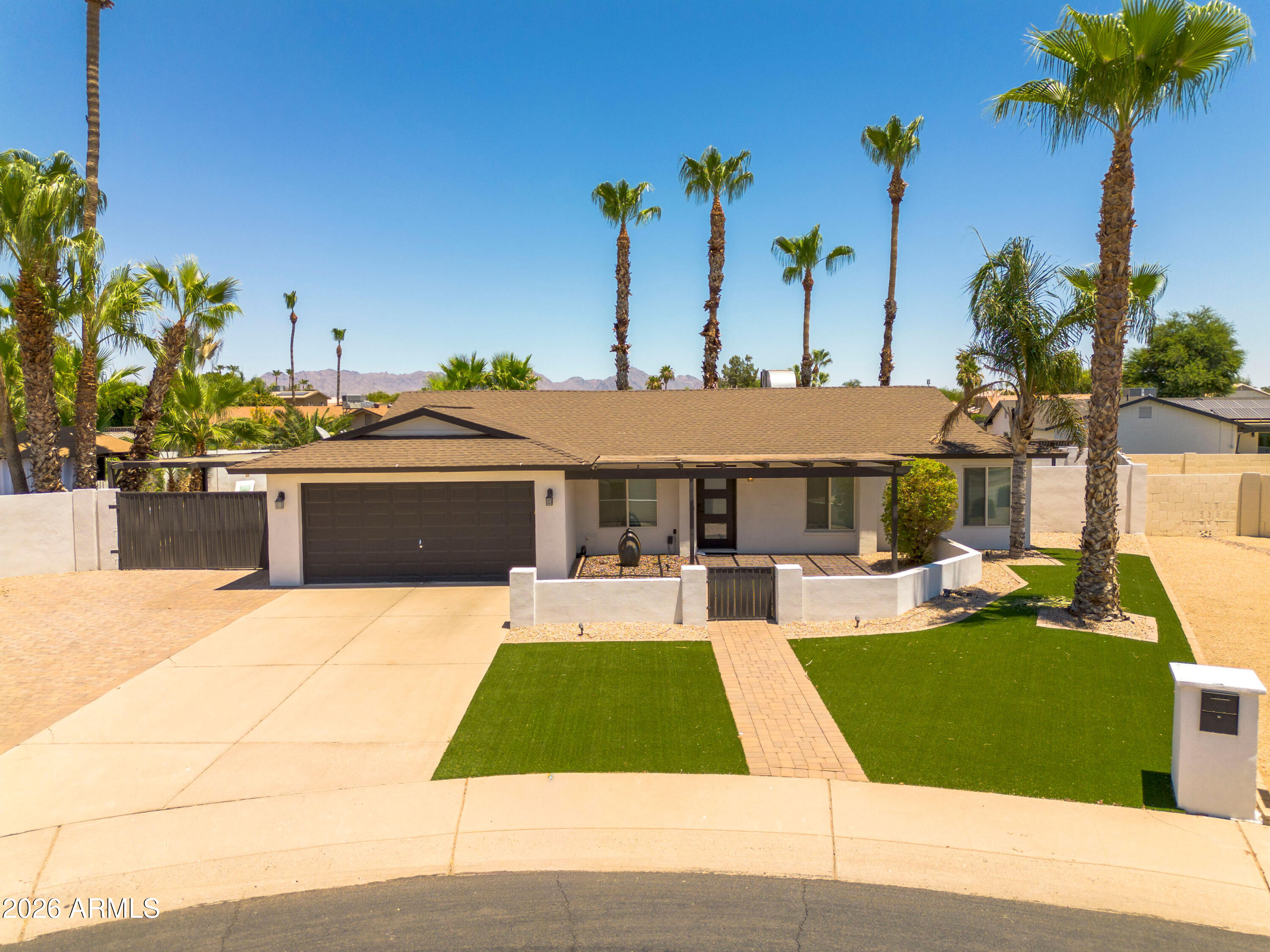 5310 E BLANCHE Drive