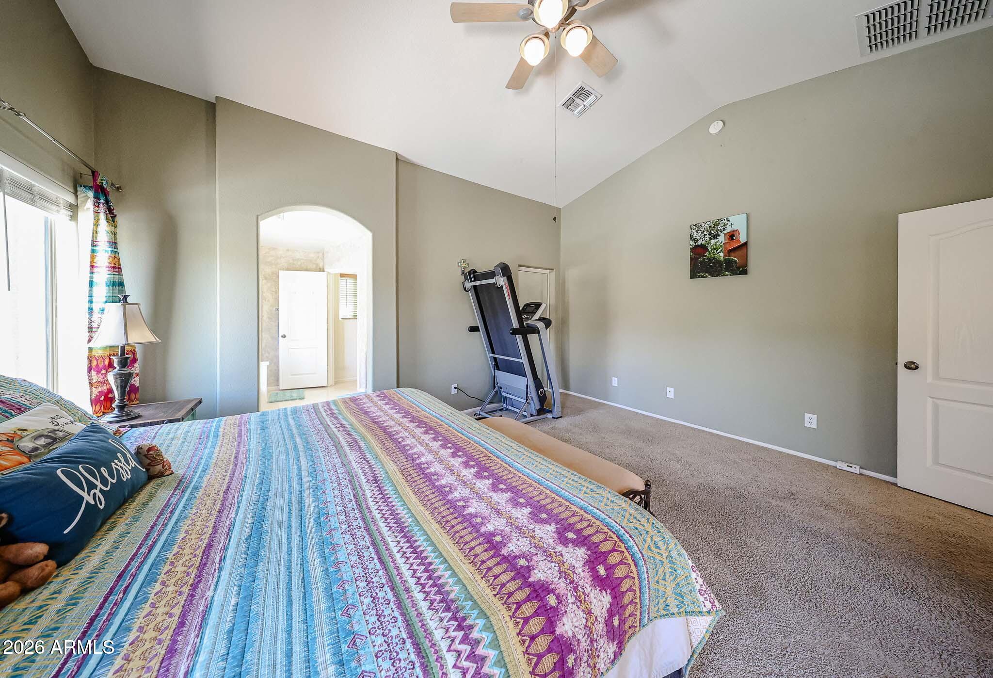 136 W DEXTER Way