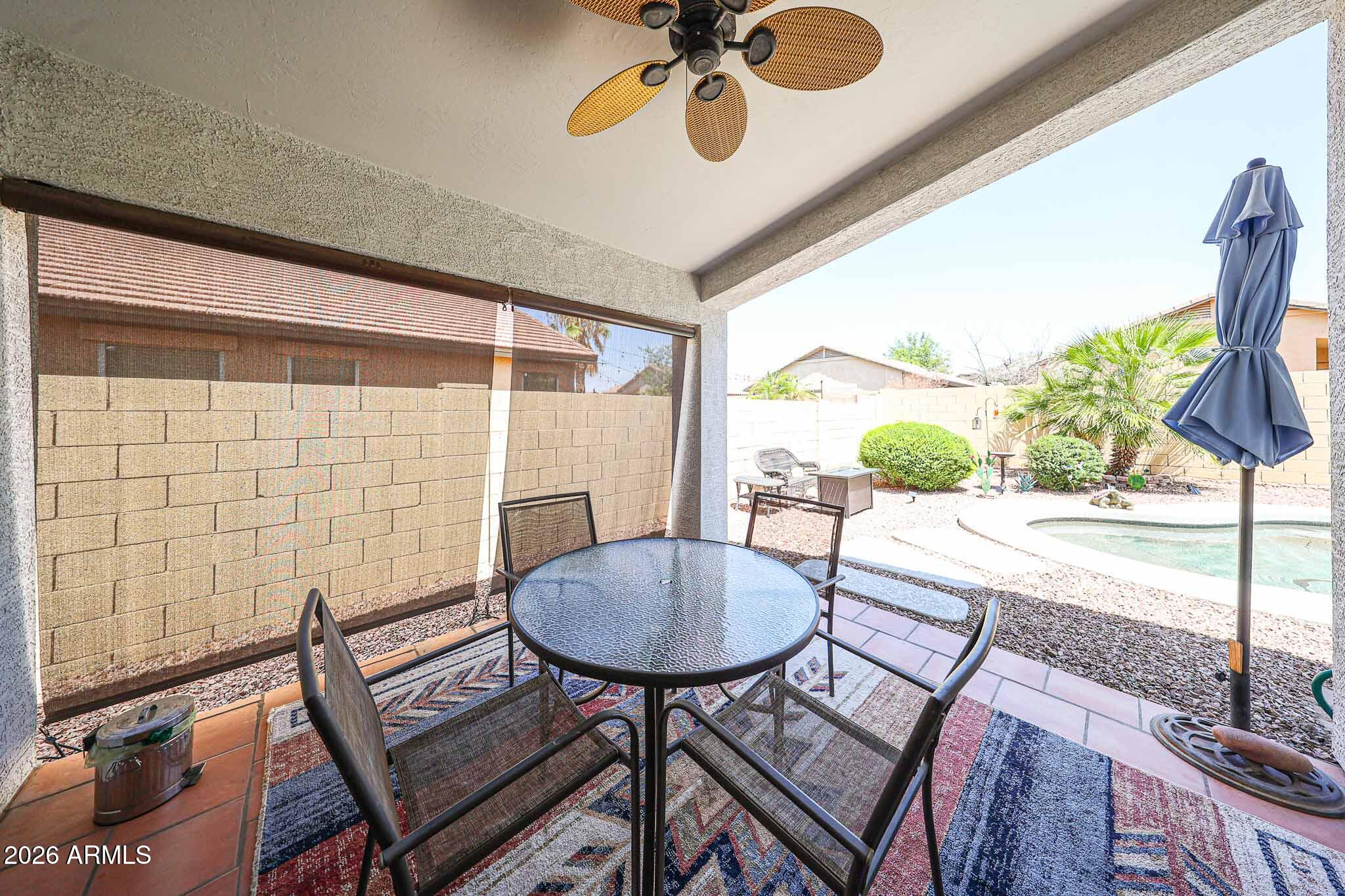 136 W DEXTER Way