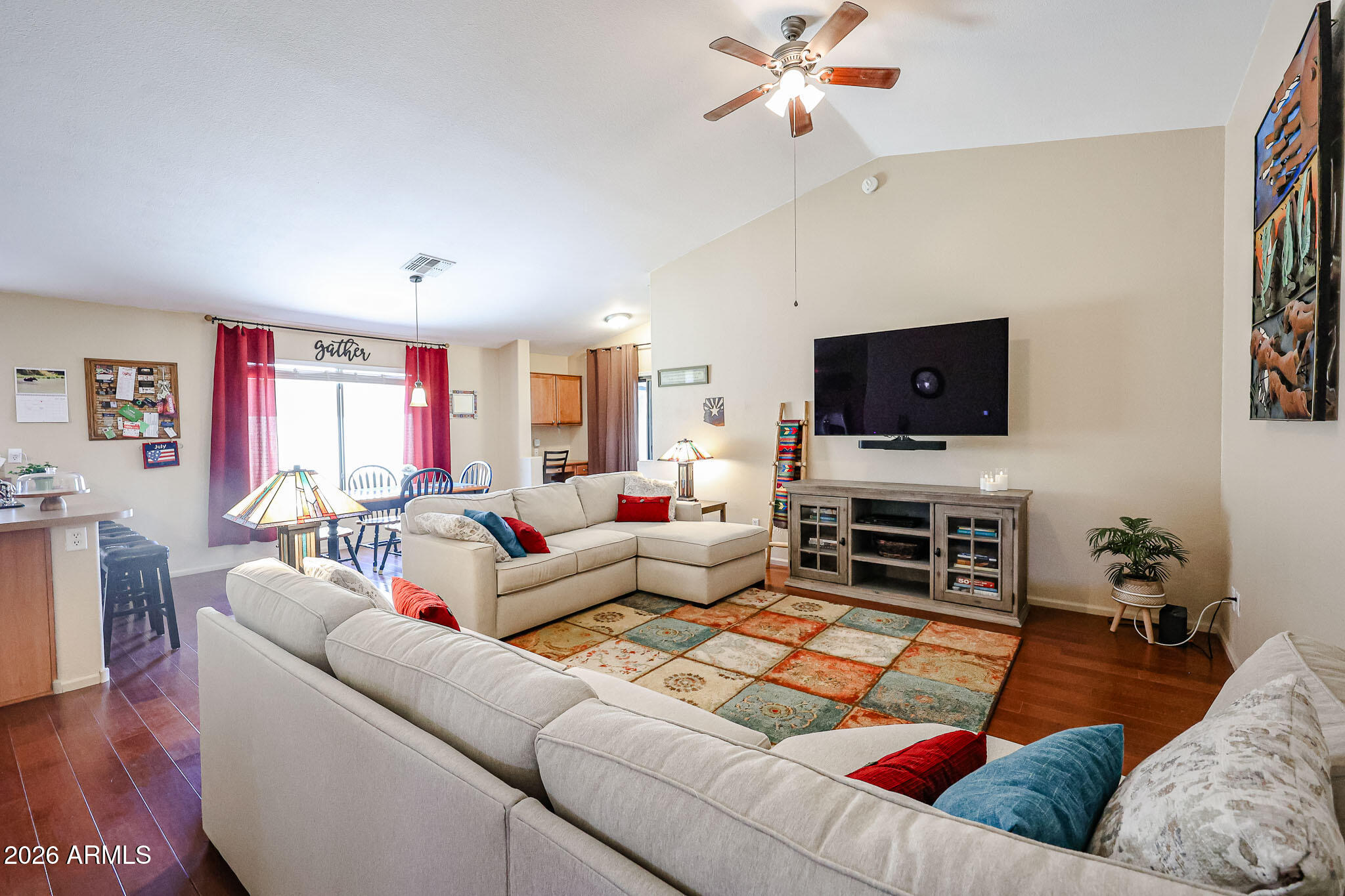 136 W DEXTER Way