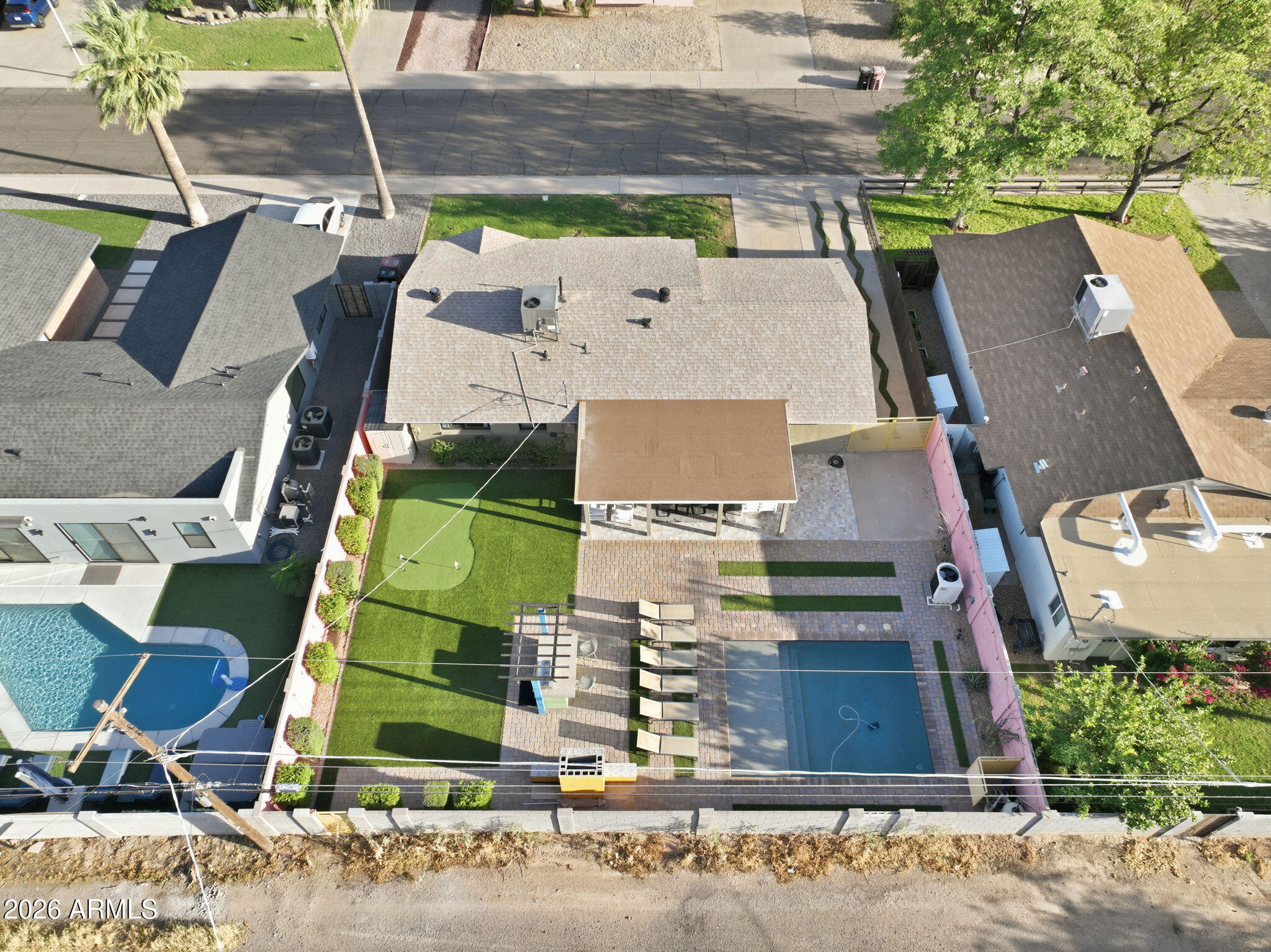 8426 E SHERIDAN Street