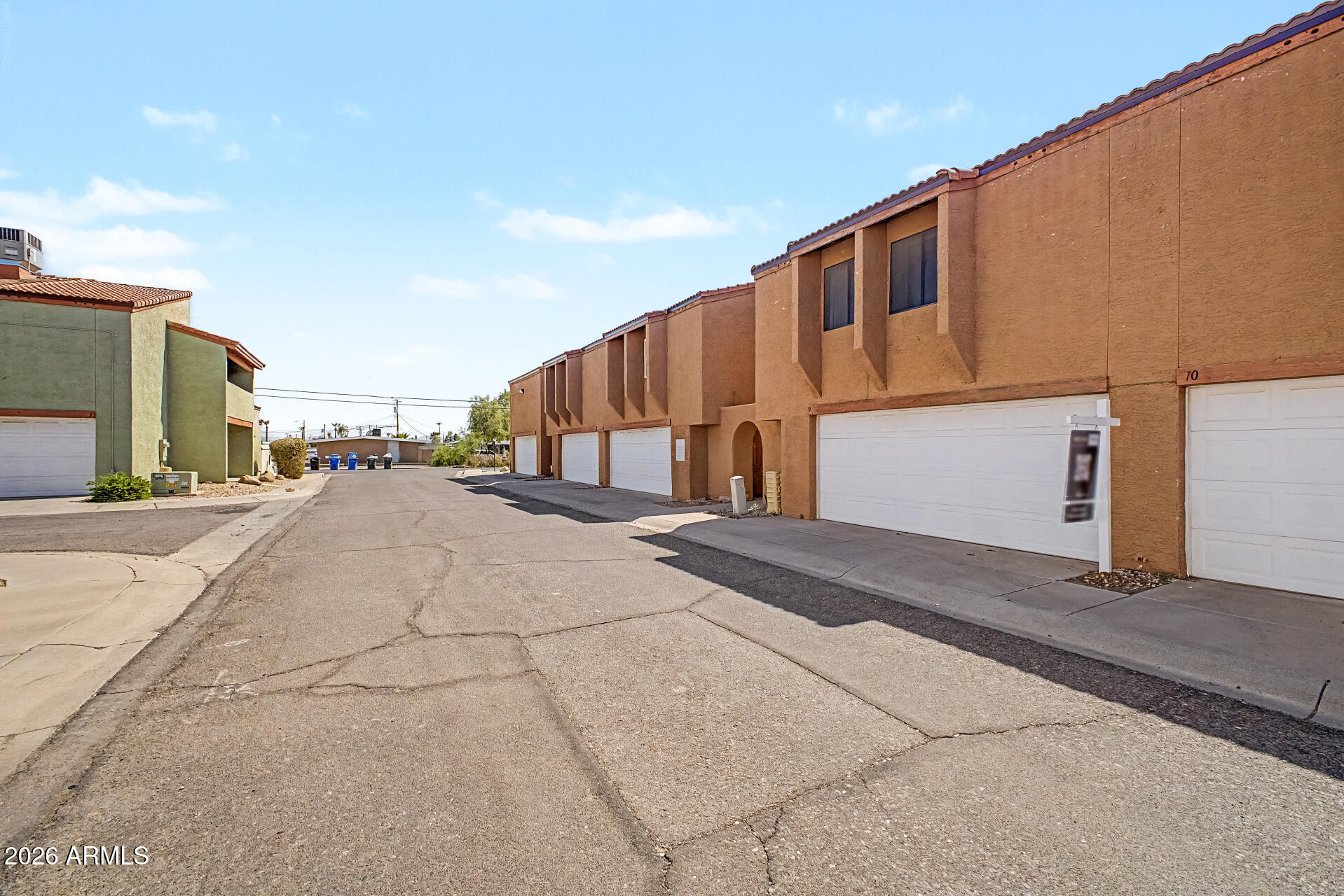 2202 W GLENROSA Avenue 9