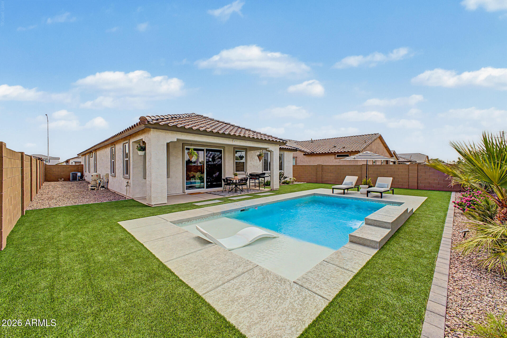 8054 E PALOMA Avenue