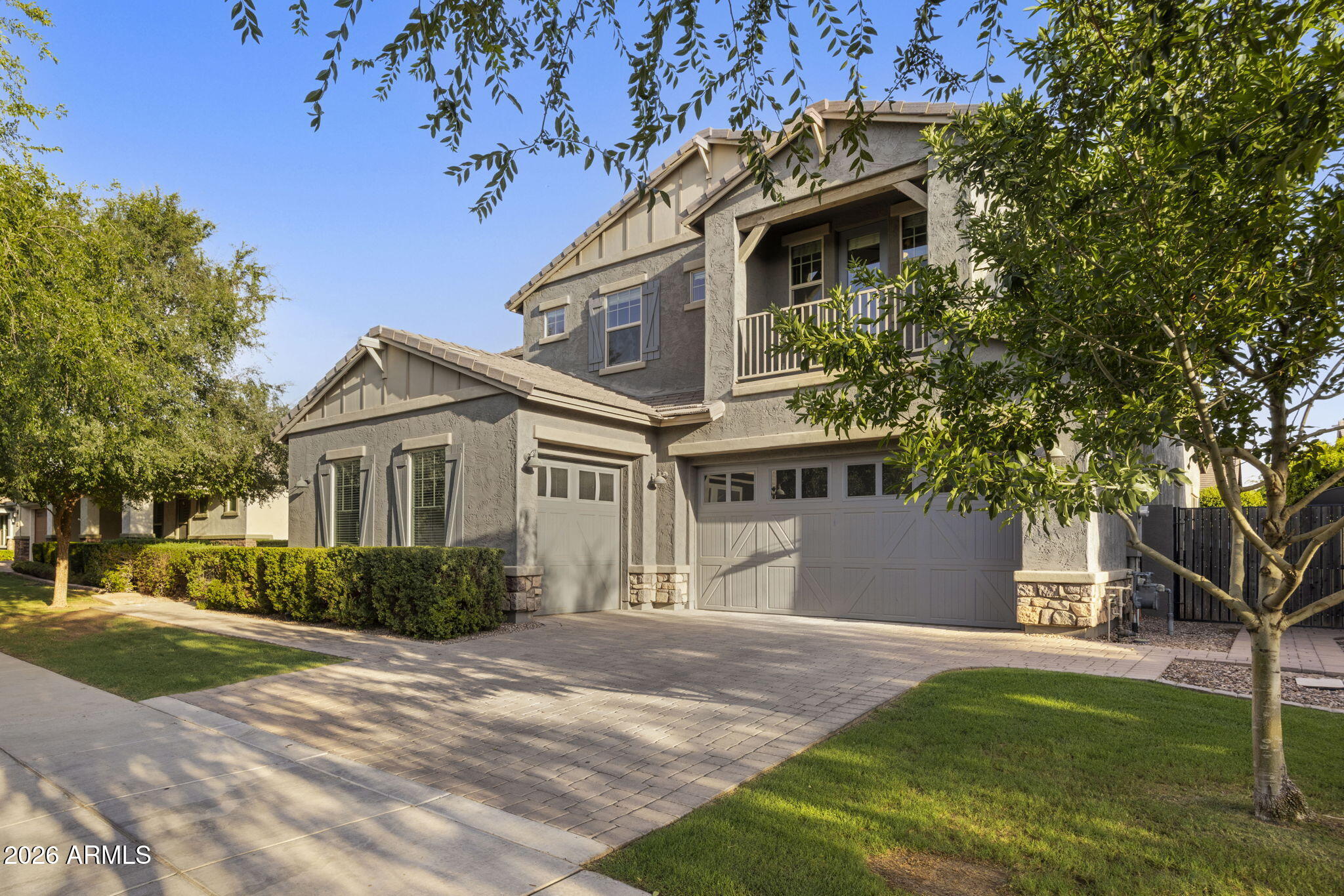 4247 E COMSTOCK Drive