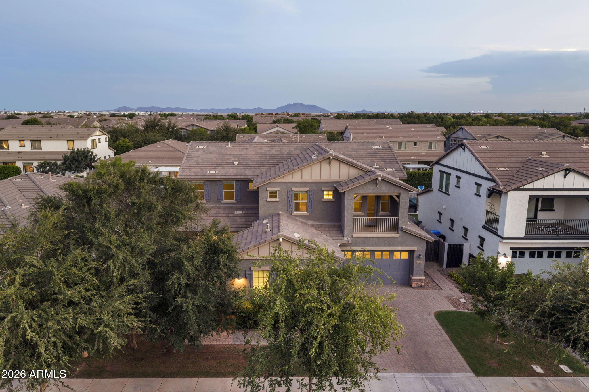 4247 E COMSTOCK Drive
