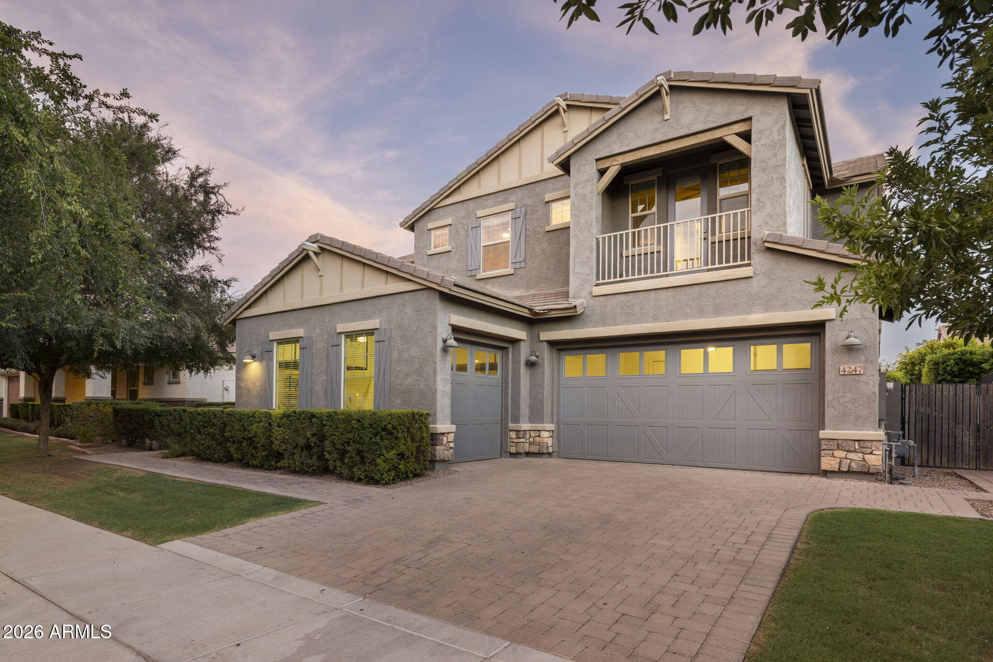 4247 E COMSTOCK Drive