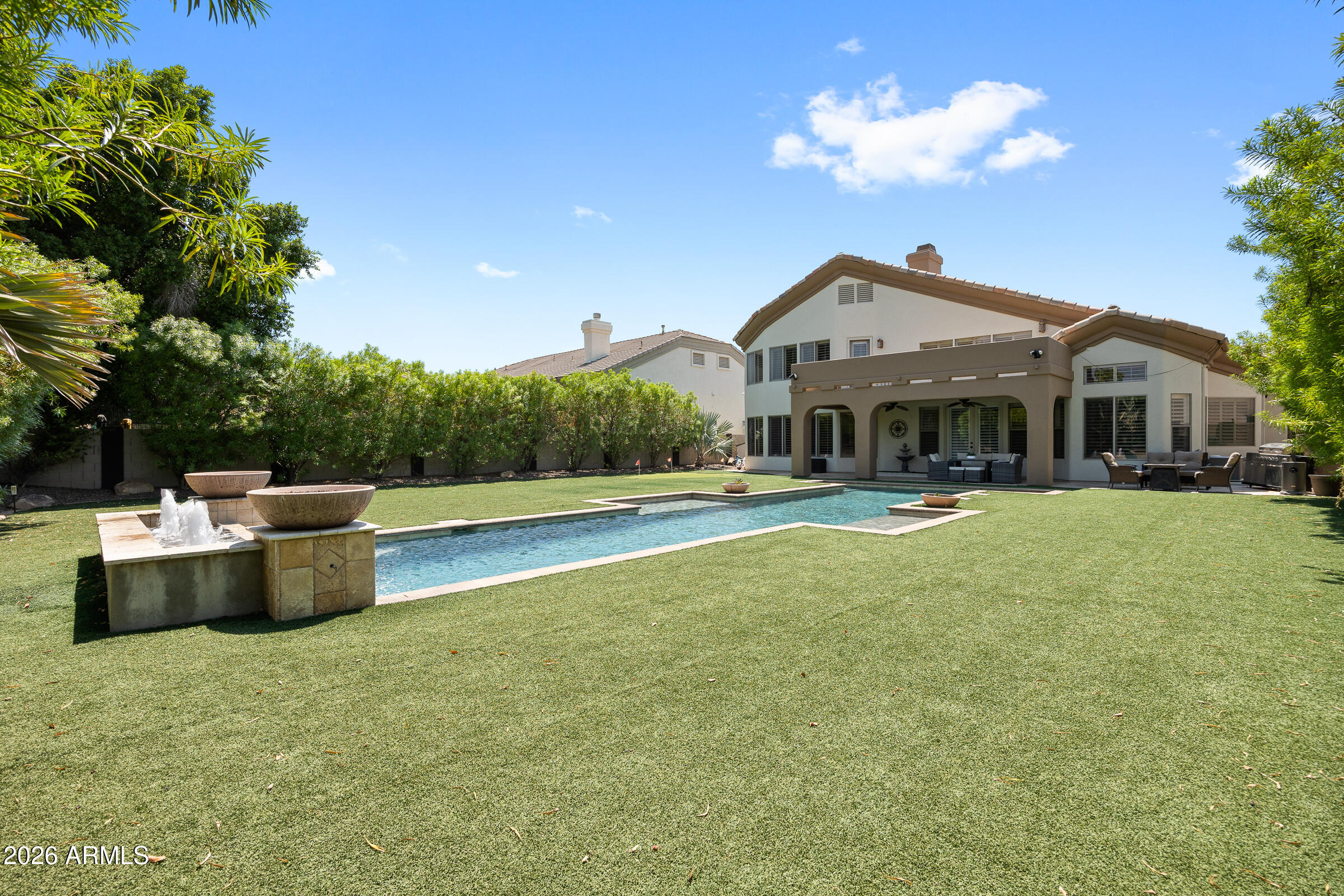 1442 E CATAMARAN Drive