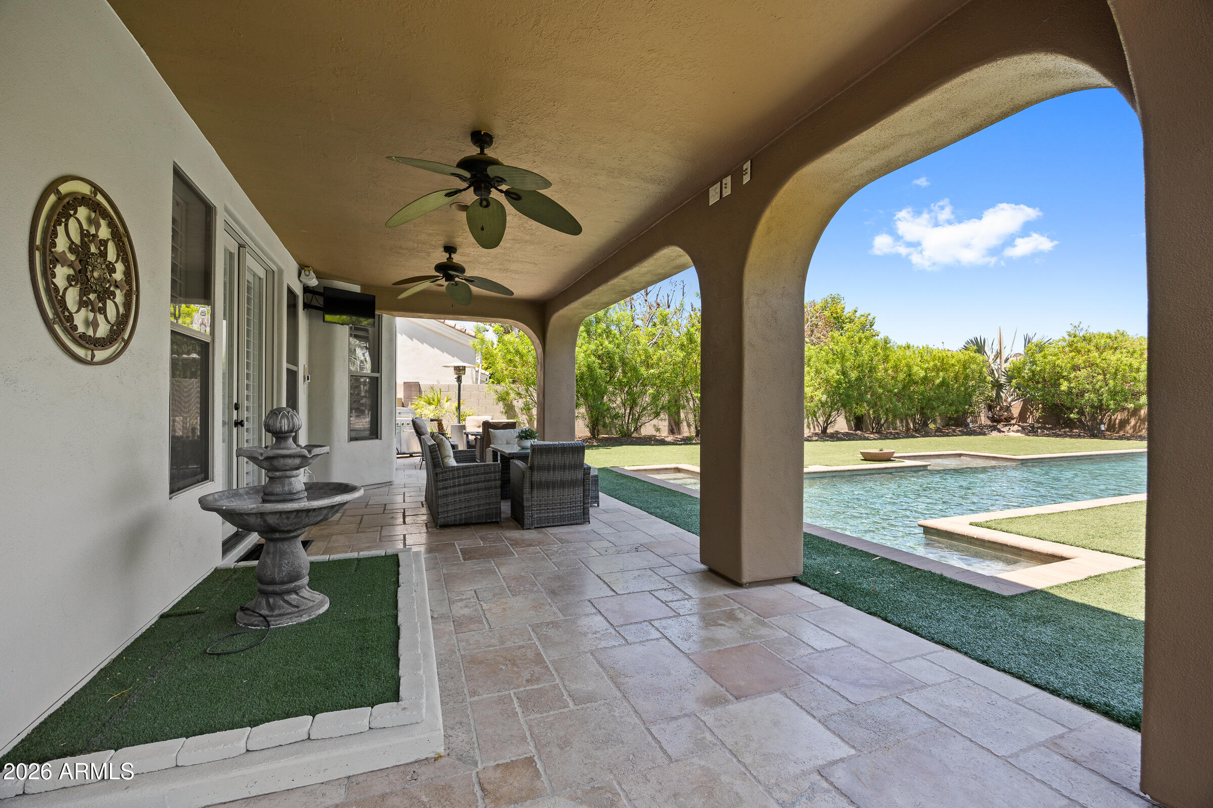 1442 E CATAMARAN Drive