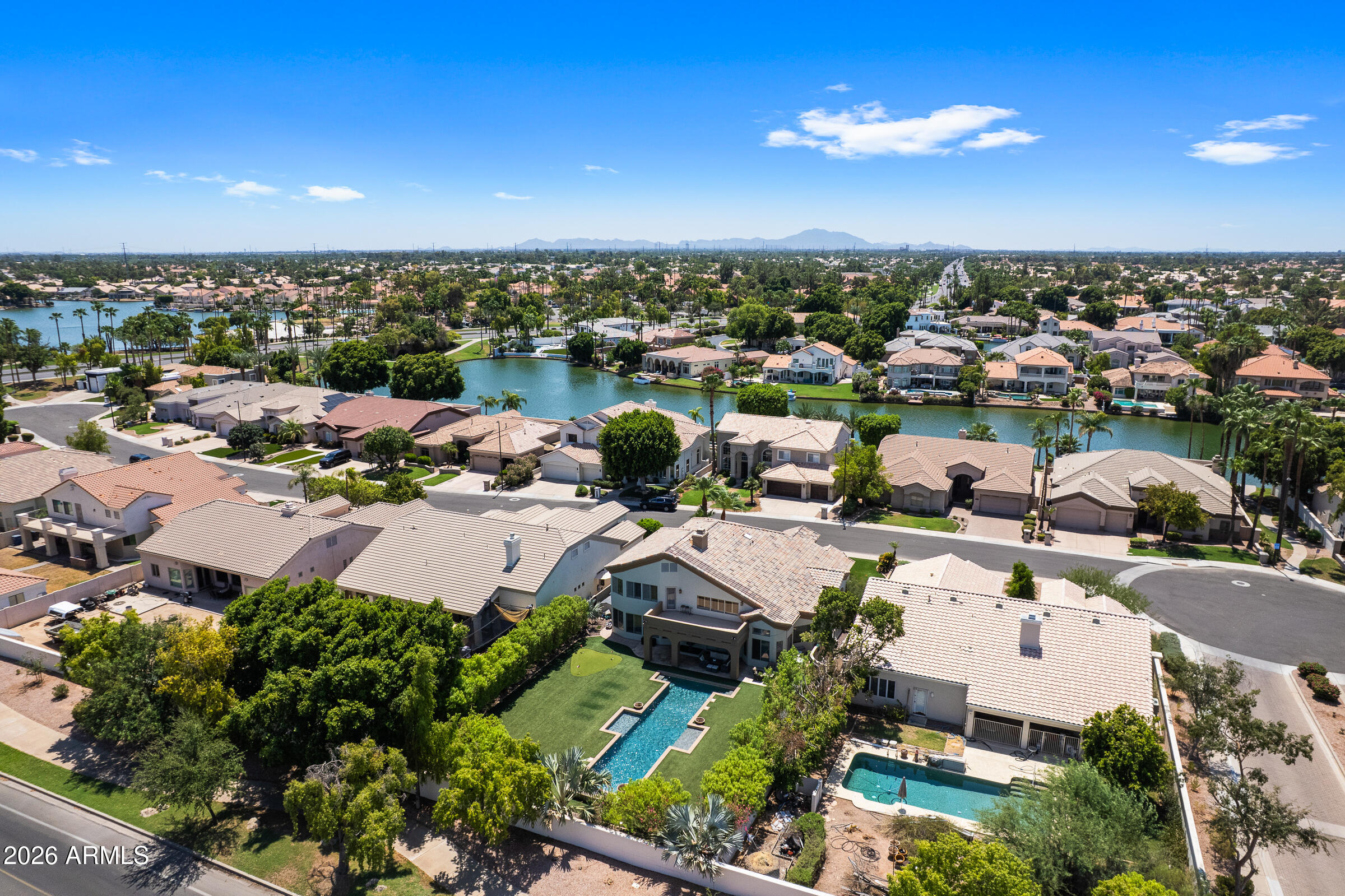 1442 E CATAMARAN Drive