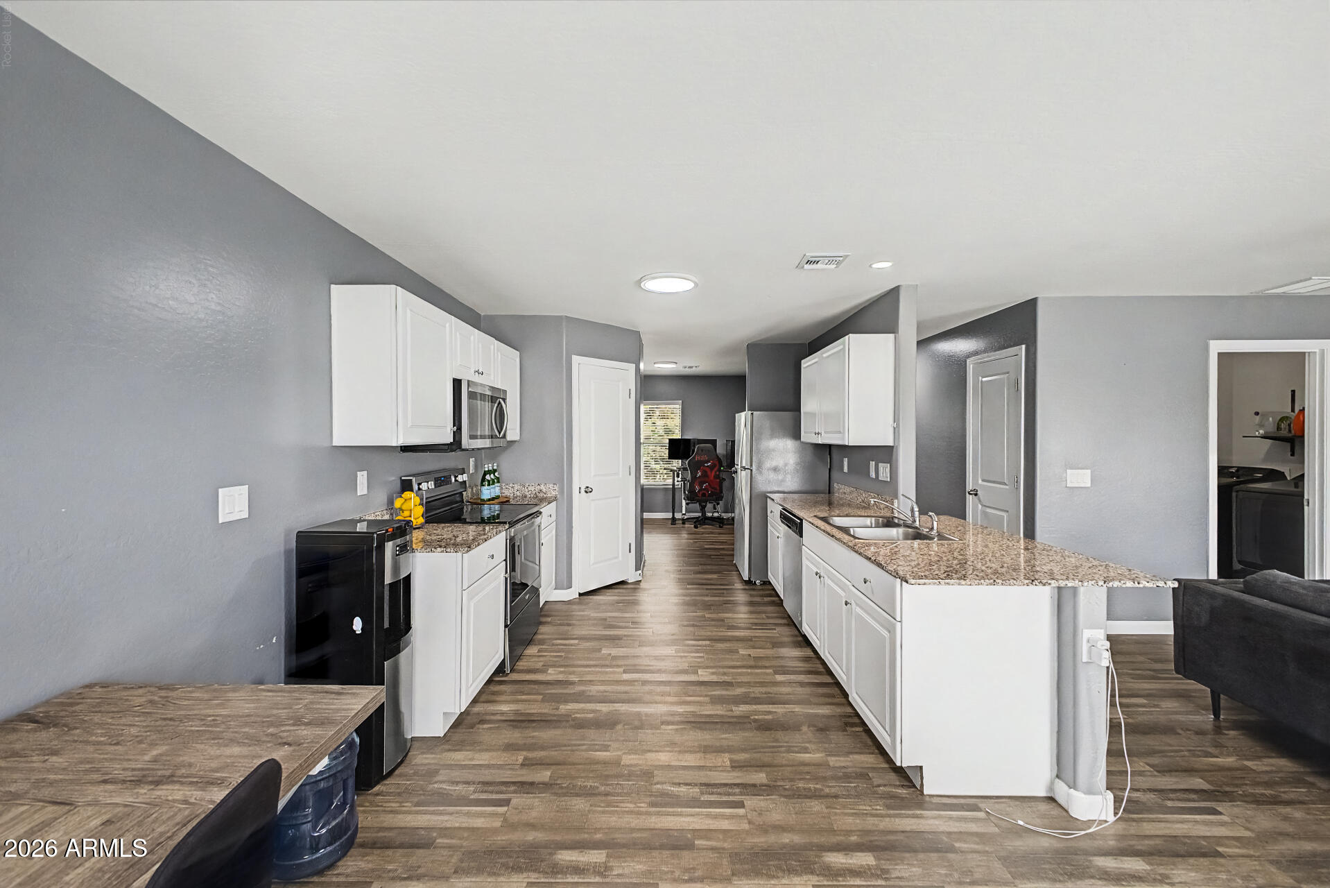 111 E BOBCAT Place