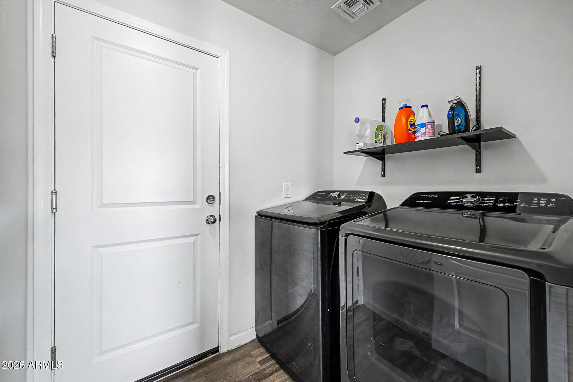 111 E BOBCAT Place