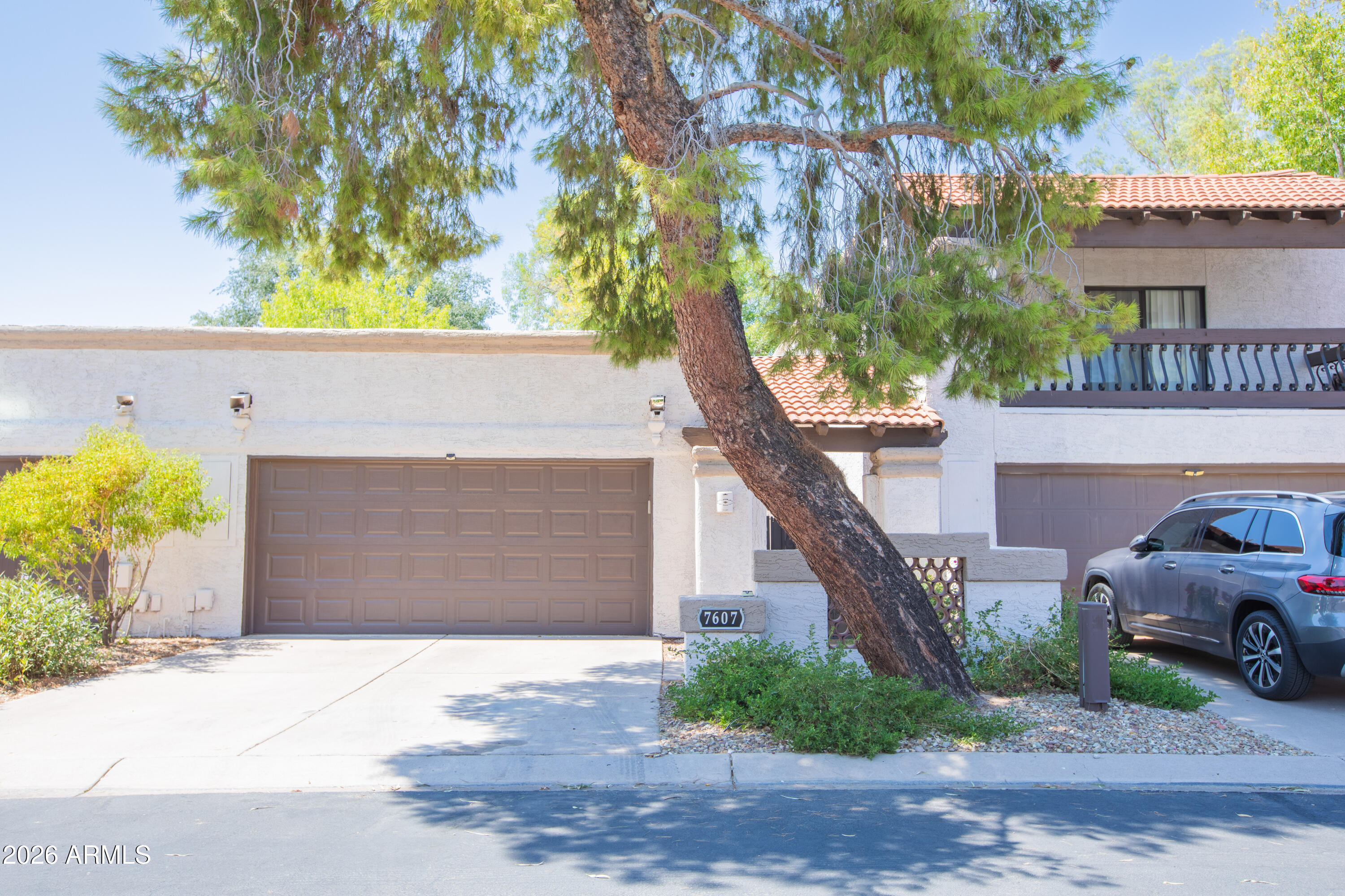7607 E PLEASANT Run