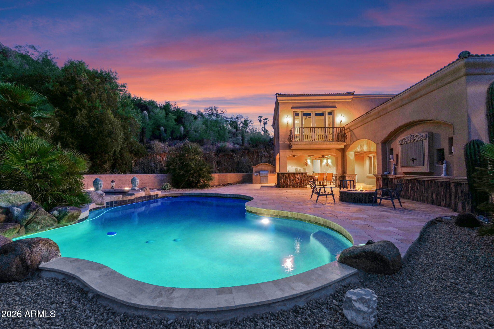 4141 E LAKESIDE Lane