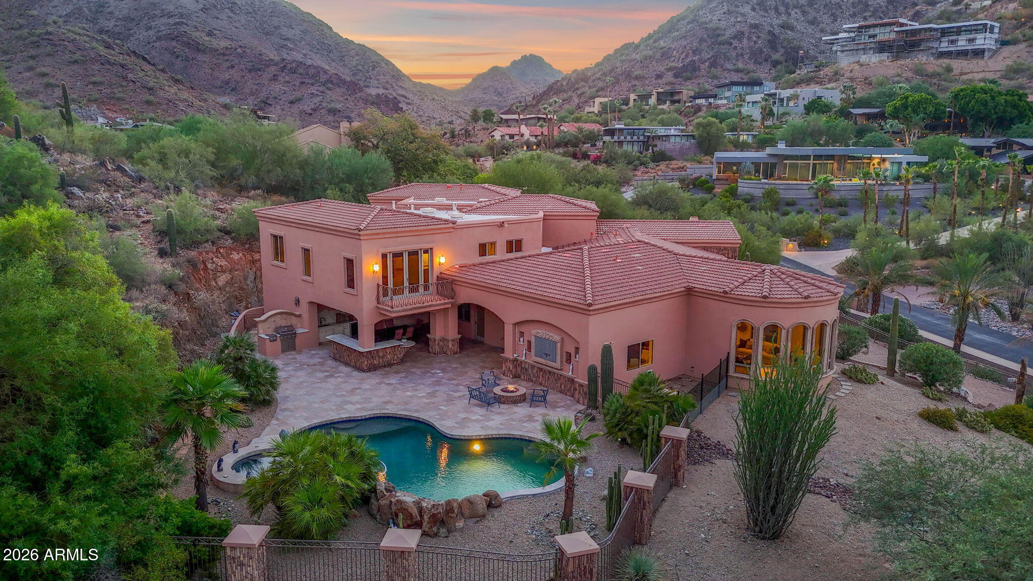 4141 E LAKESIDE Lane