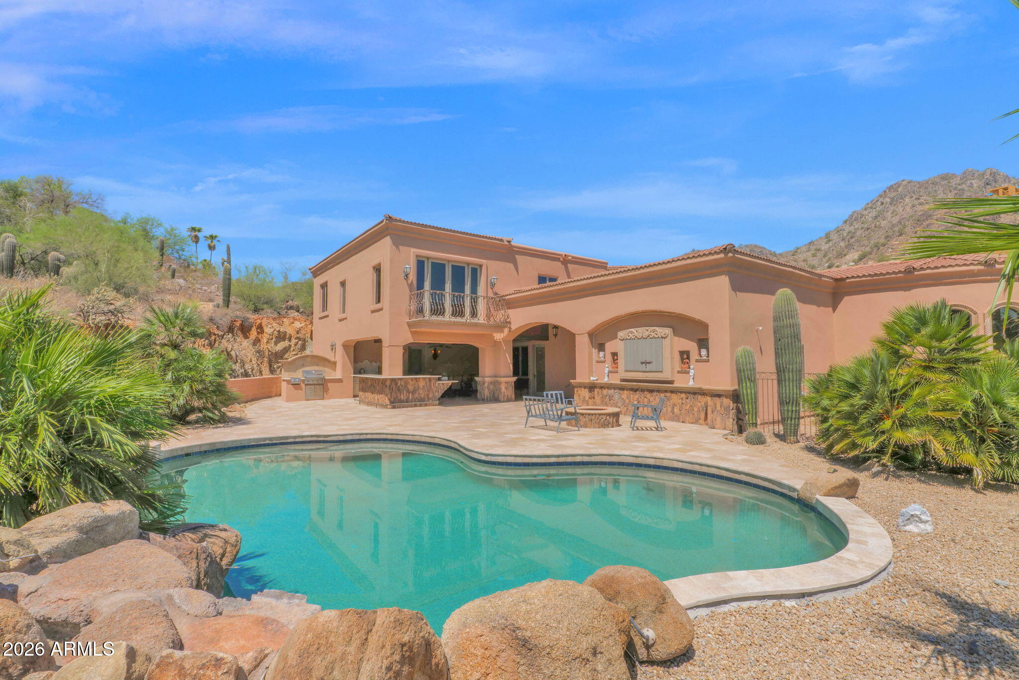 4141 E LAKESIDE Lane