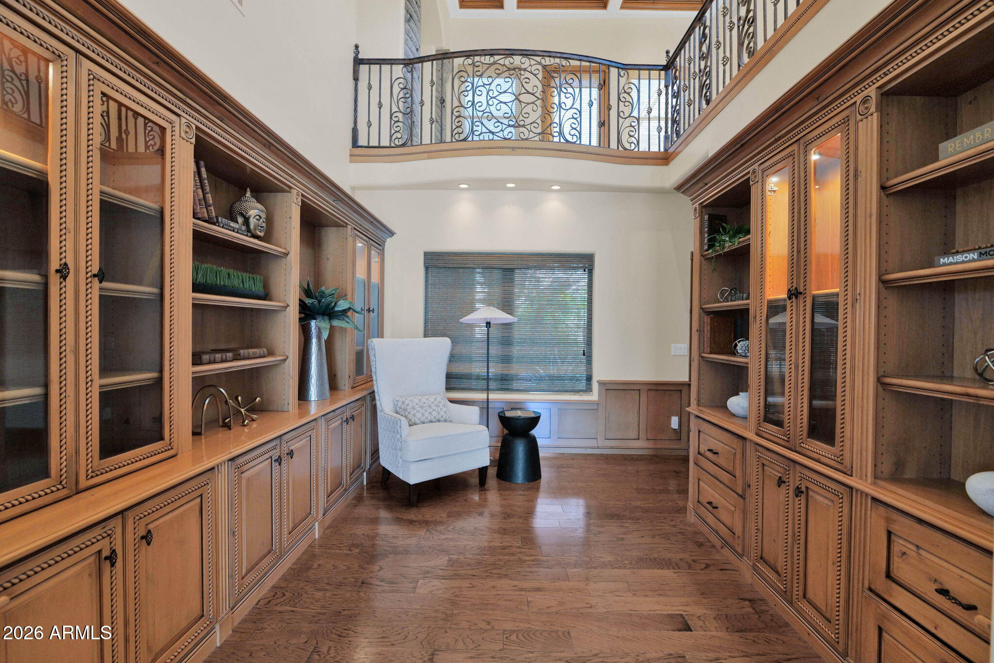 4141 E LAKESIDE Lane