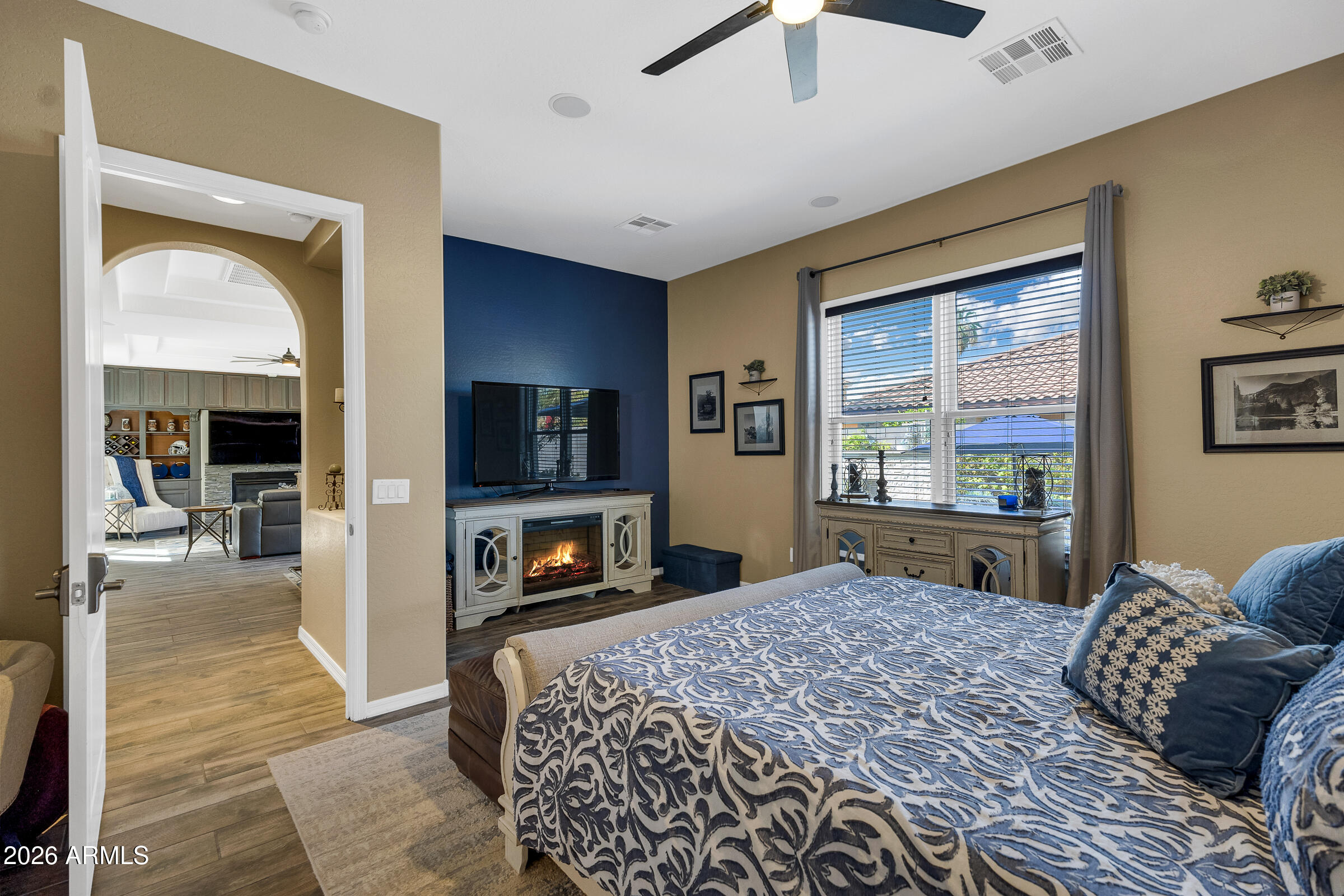 2240 E AZALEA Drive