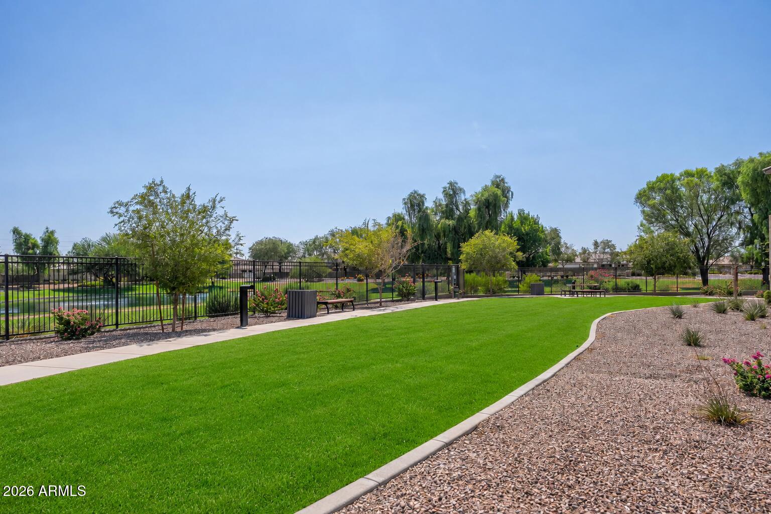 762 E GINKO Avenue 201