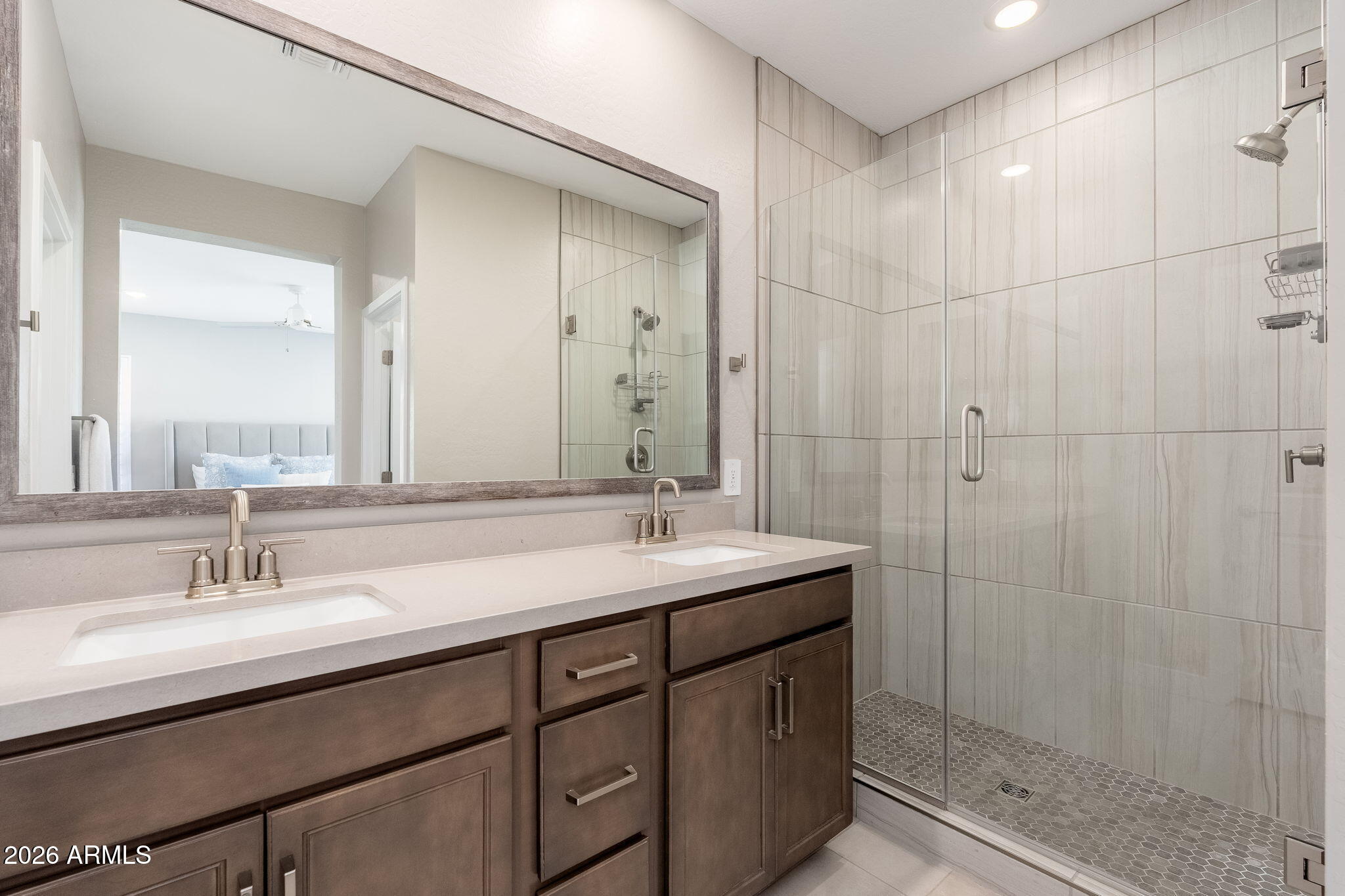 762 E GINKO Avenue 201