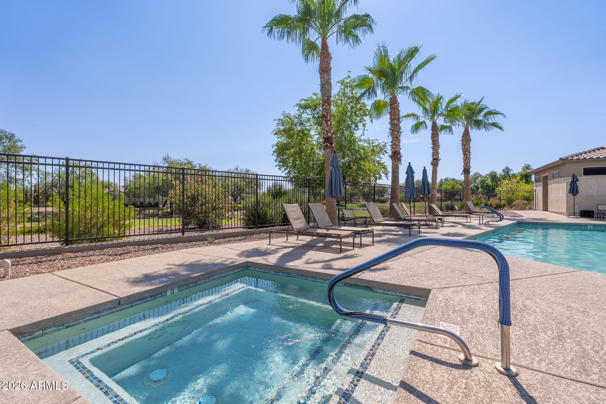 762 E GINKO Avenue 201