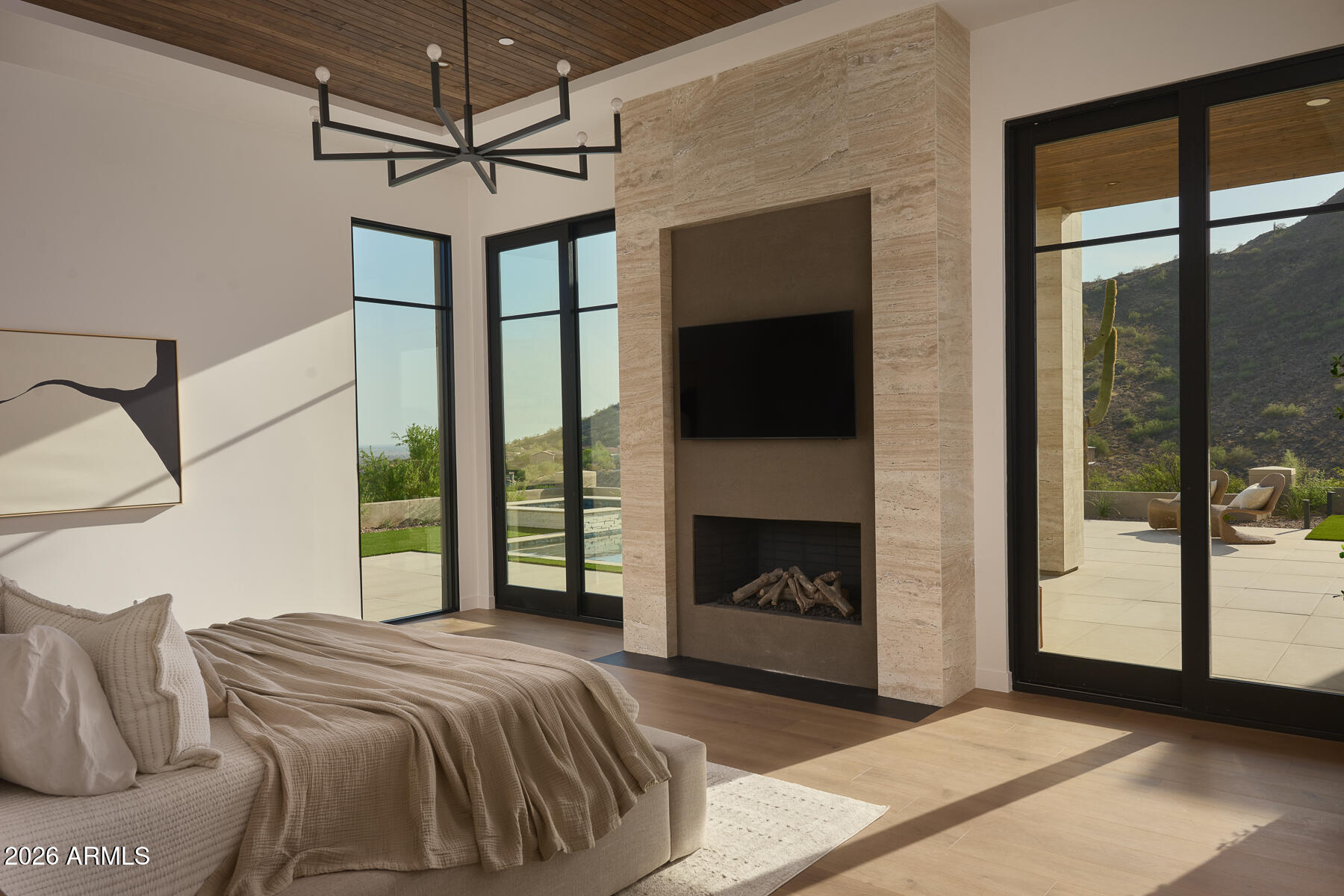 9619 N SOLITUDE Canyon