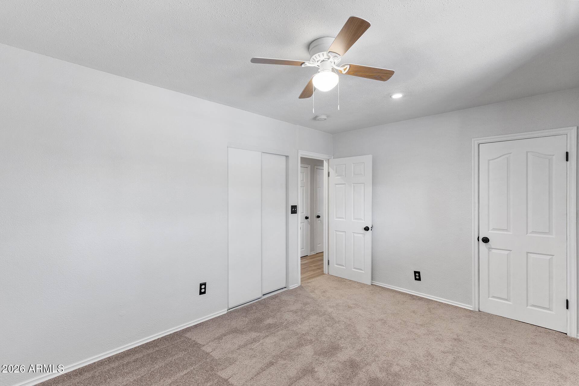 1012 S PRICE Road
