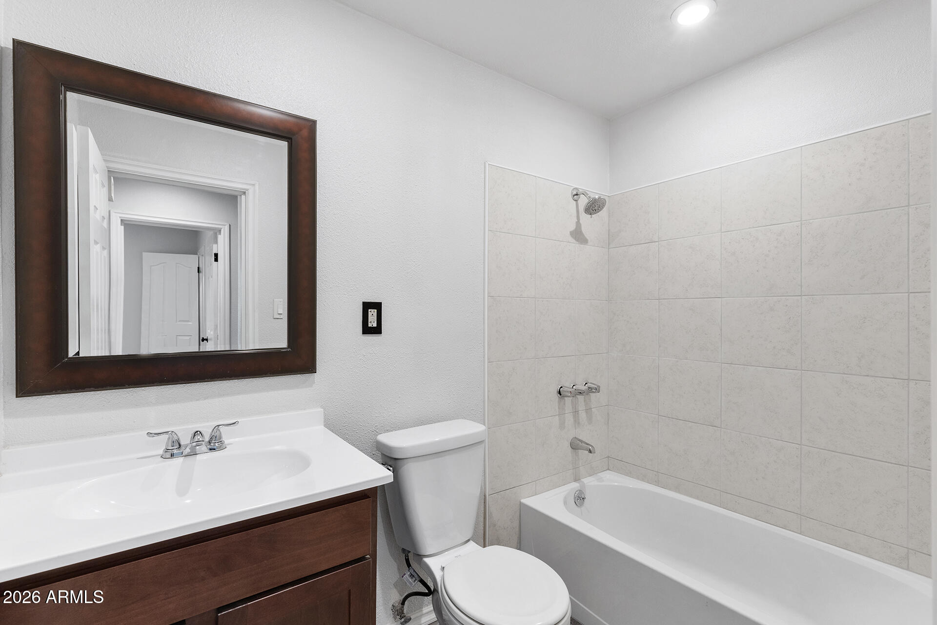 1012 S PRICE Road