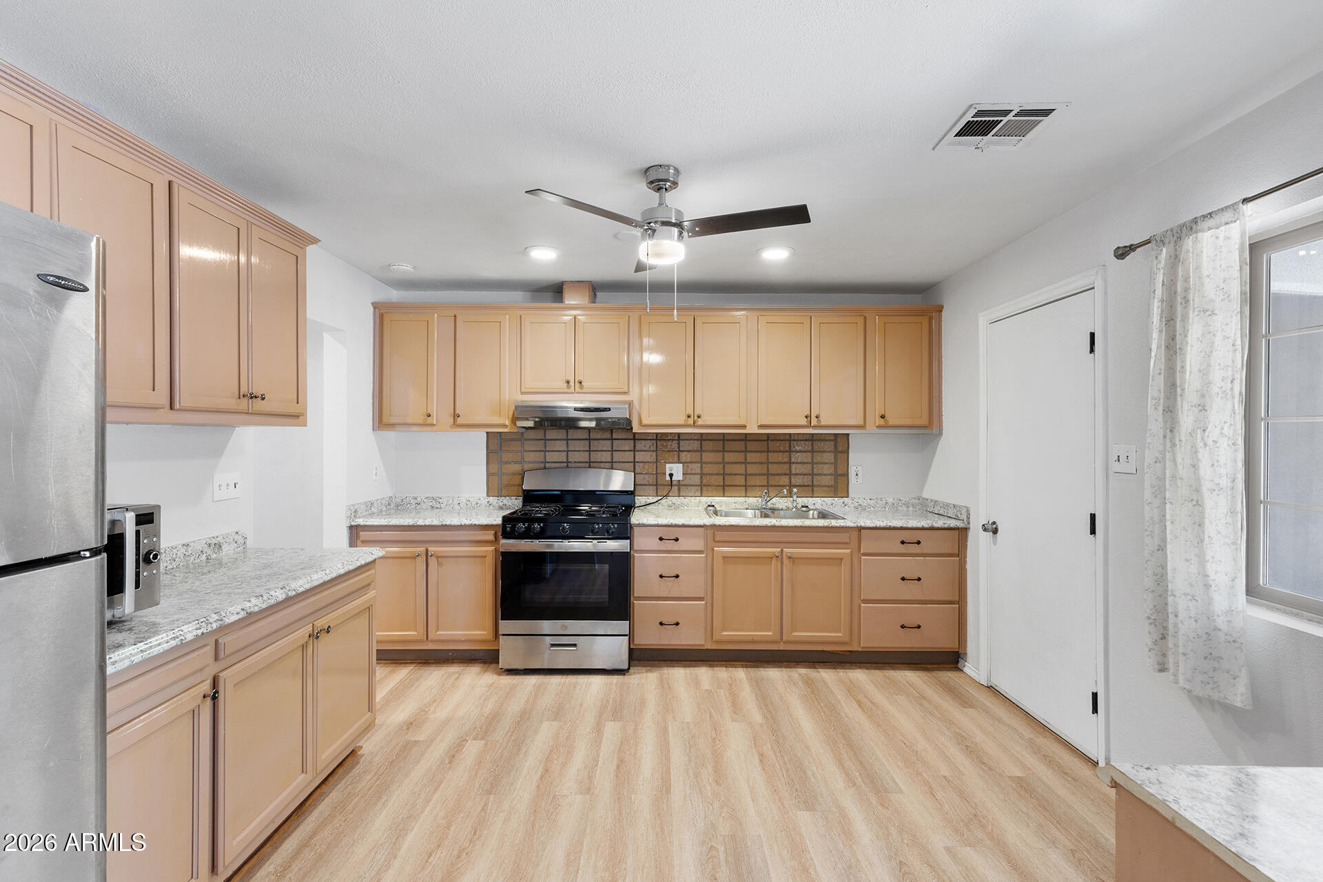 1012 S PRICE Road