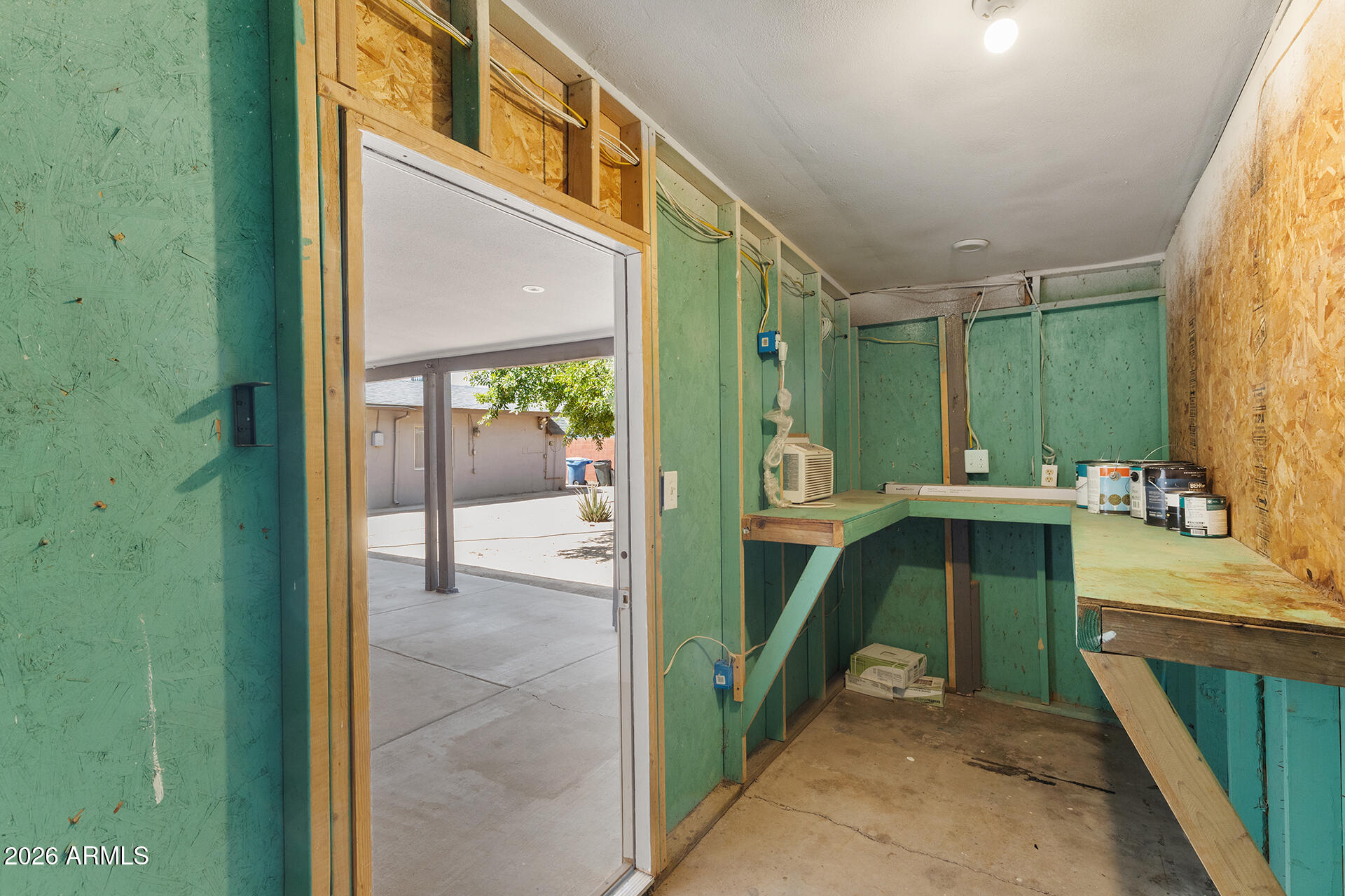 1012 S PRICE Road