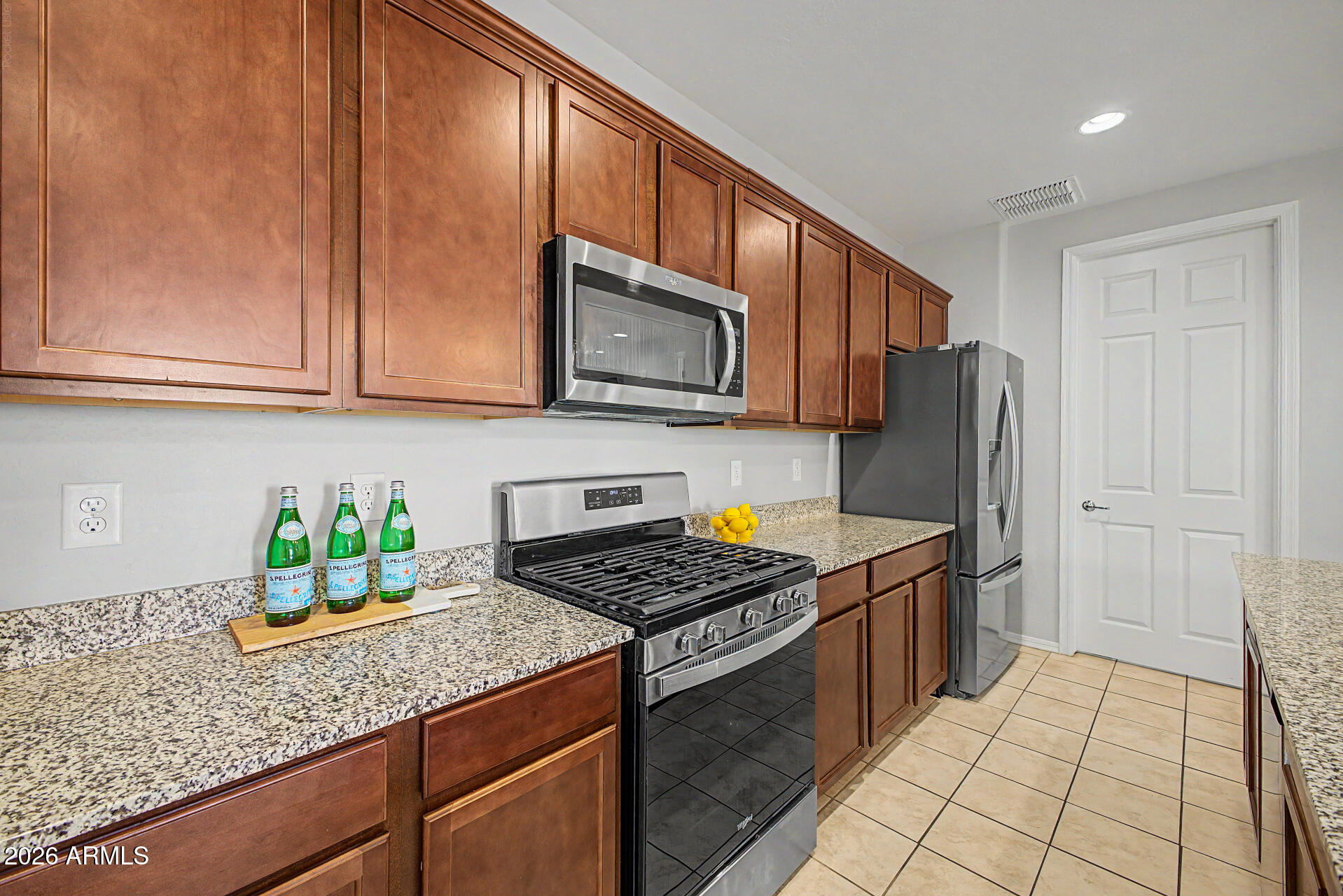 654 W FLINTLOCK Way