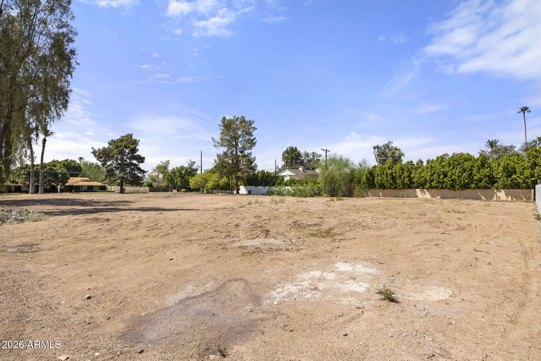5712 E EXETER Boulevard -