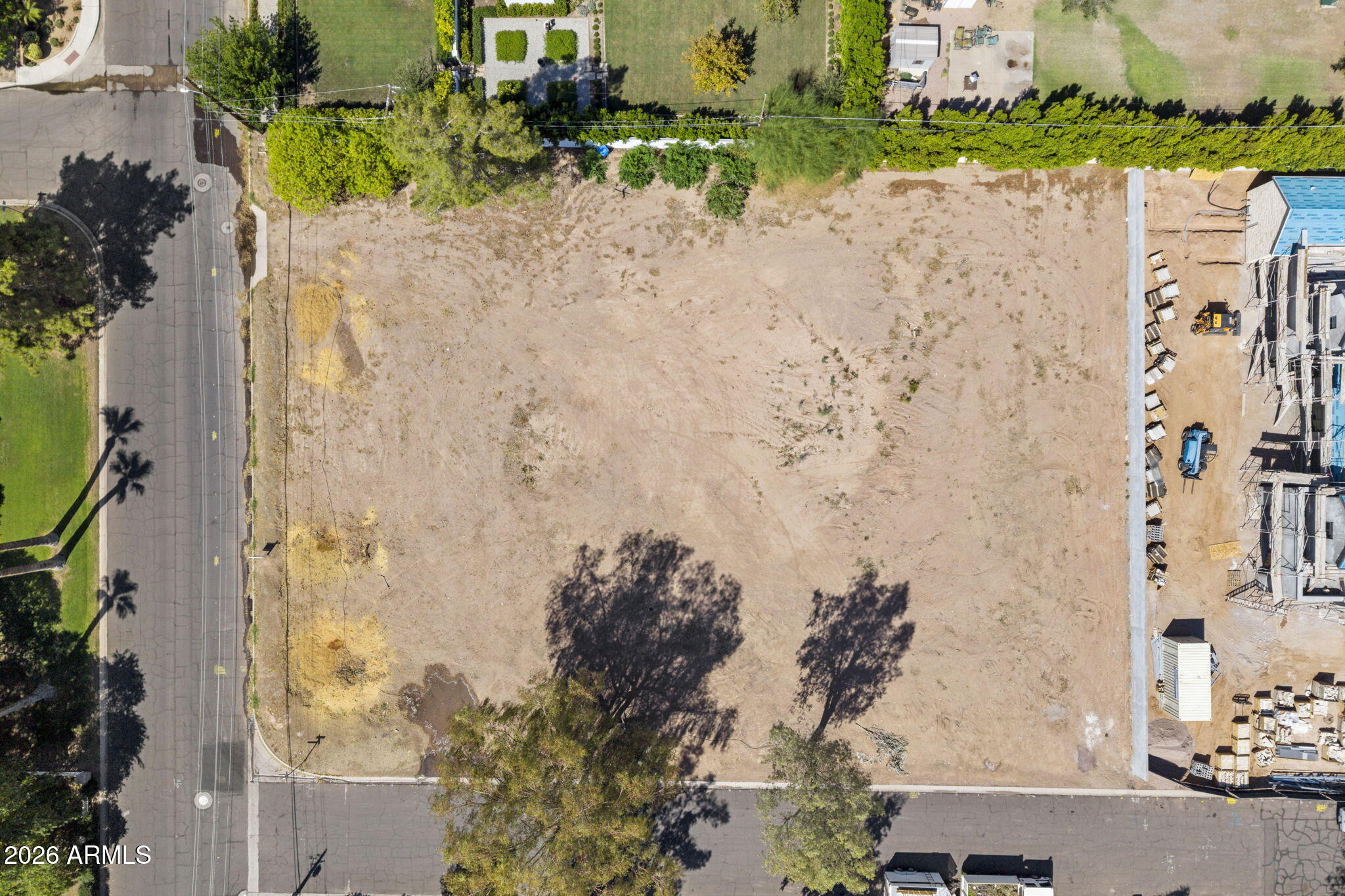 5712 E EXETER Boulevard -