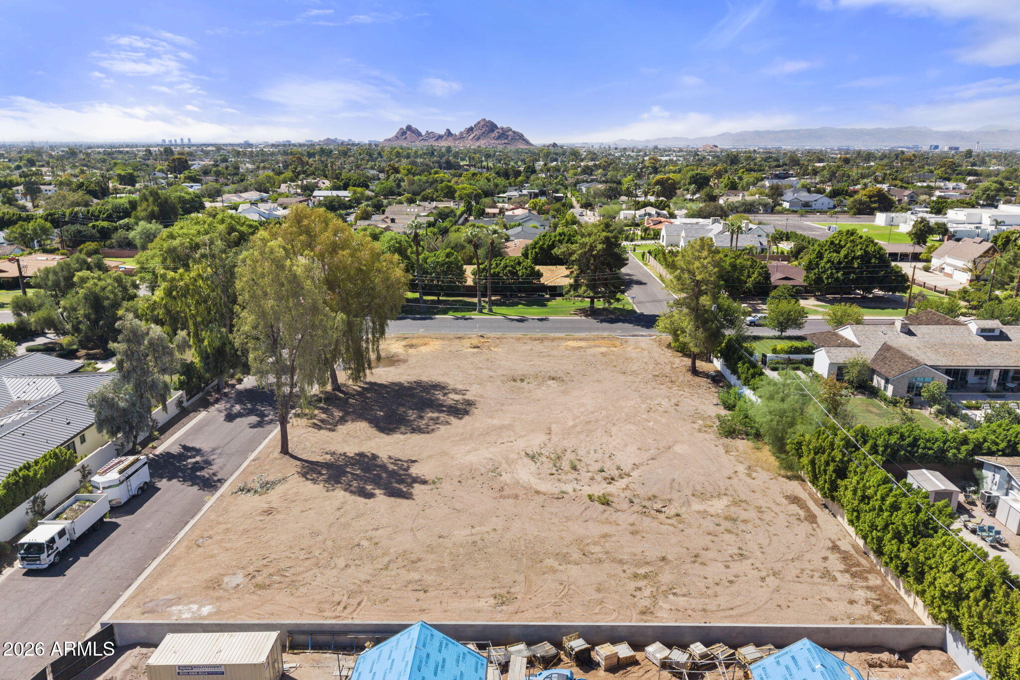 5712 E EXETER Boulevard -