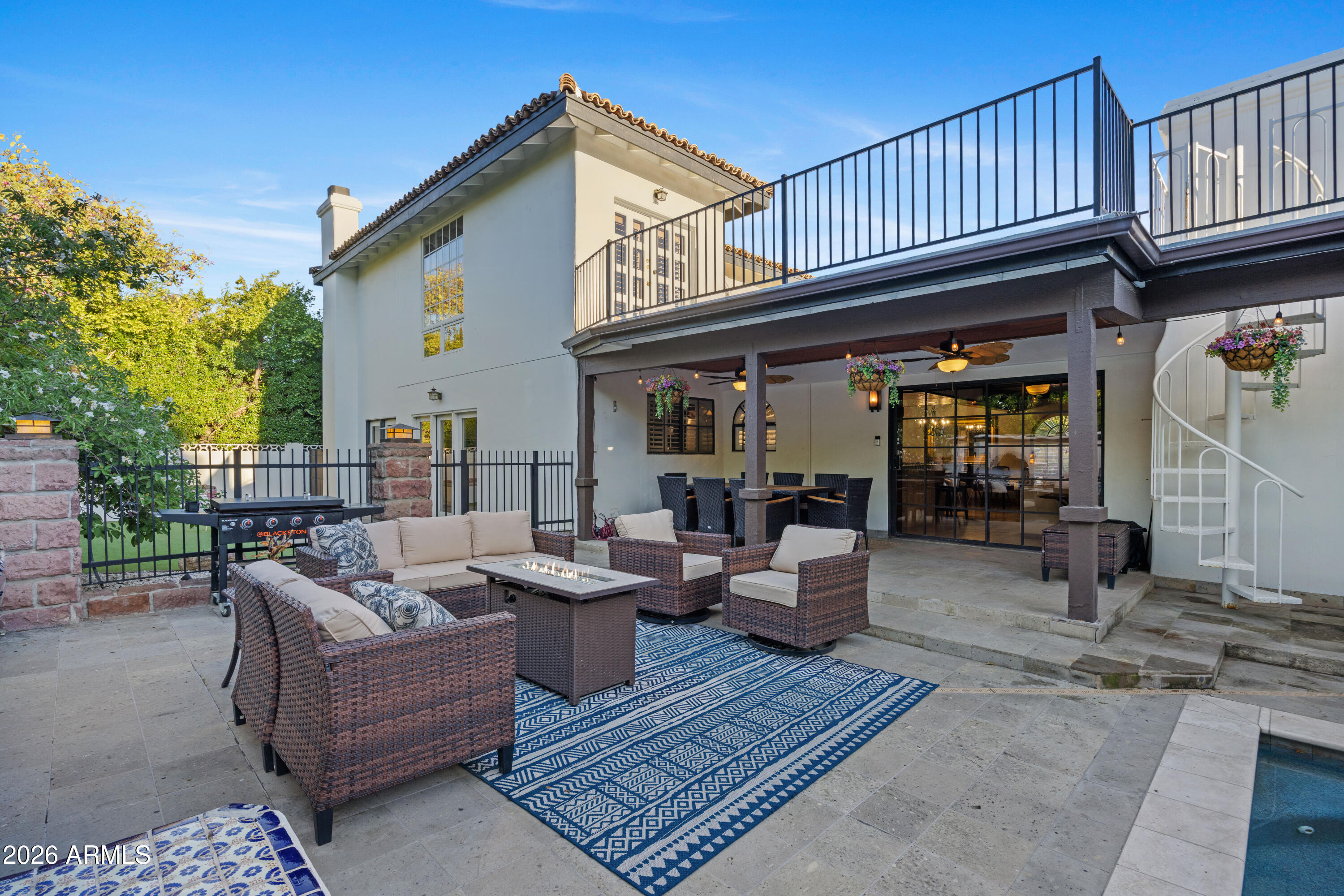 320 W BETHANY HOME Road